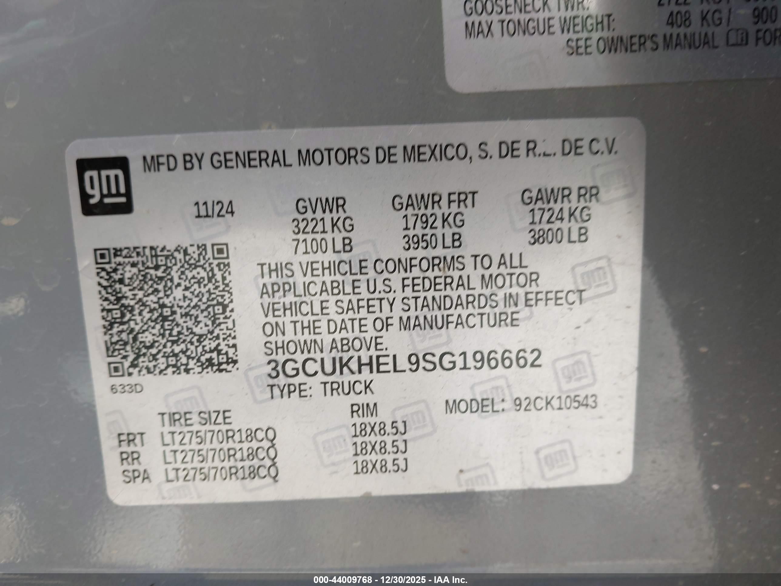 CHEVROLET SILVERADO image 9
