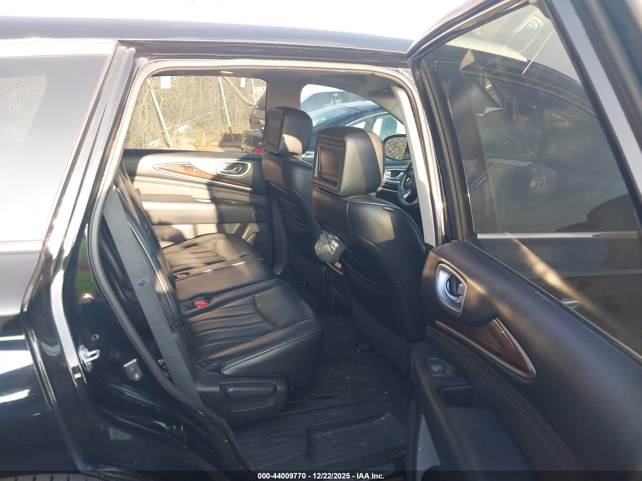 INFINITI QX60 image 8