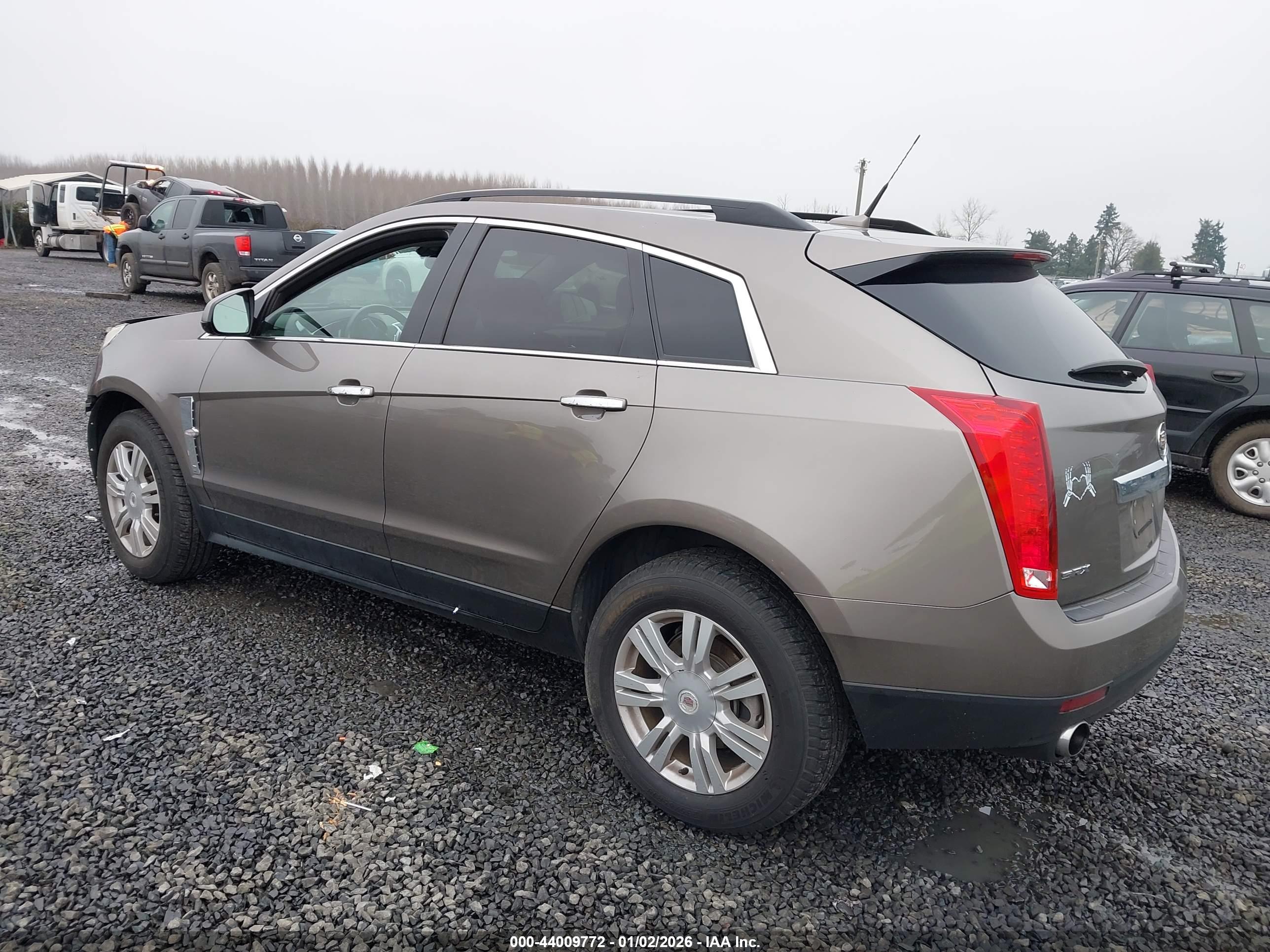 CADILLAC SRX image 3