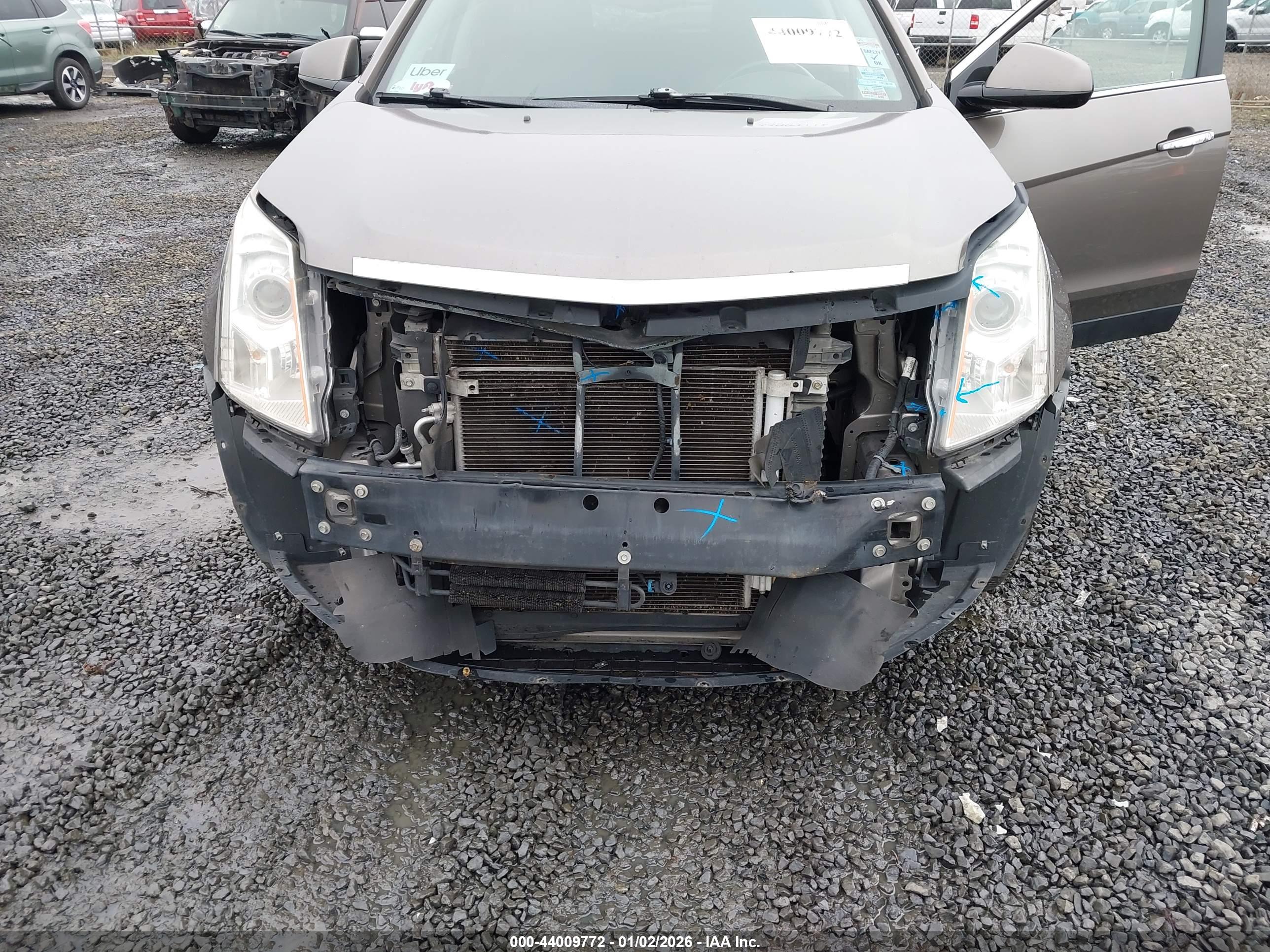 CADILLAC SRX image 6