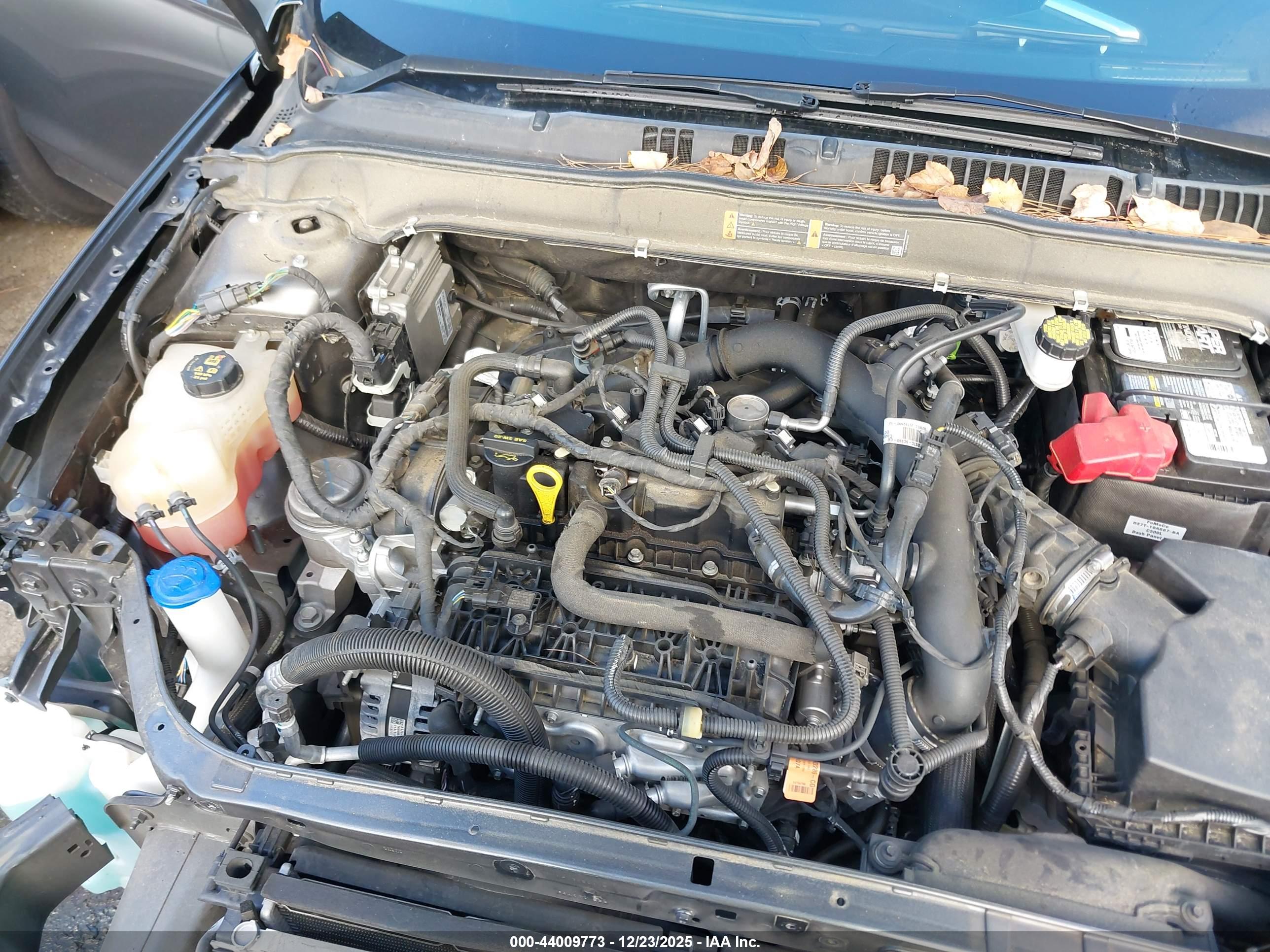 FORD FUSION image 10