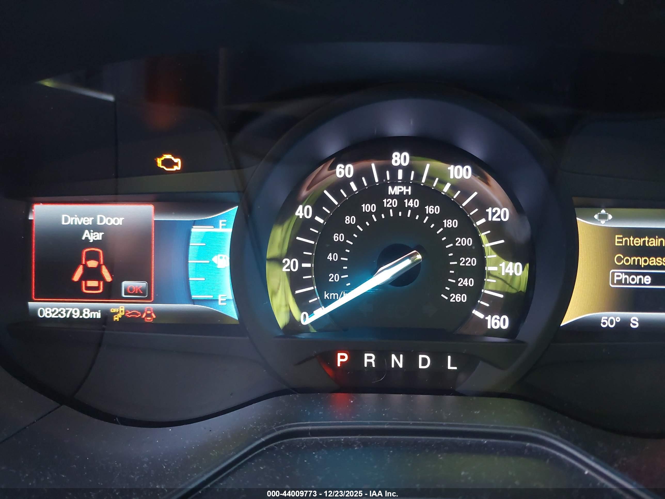 FORD FUSION image 7