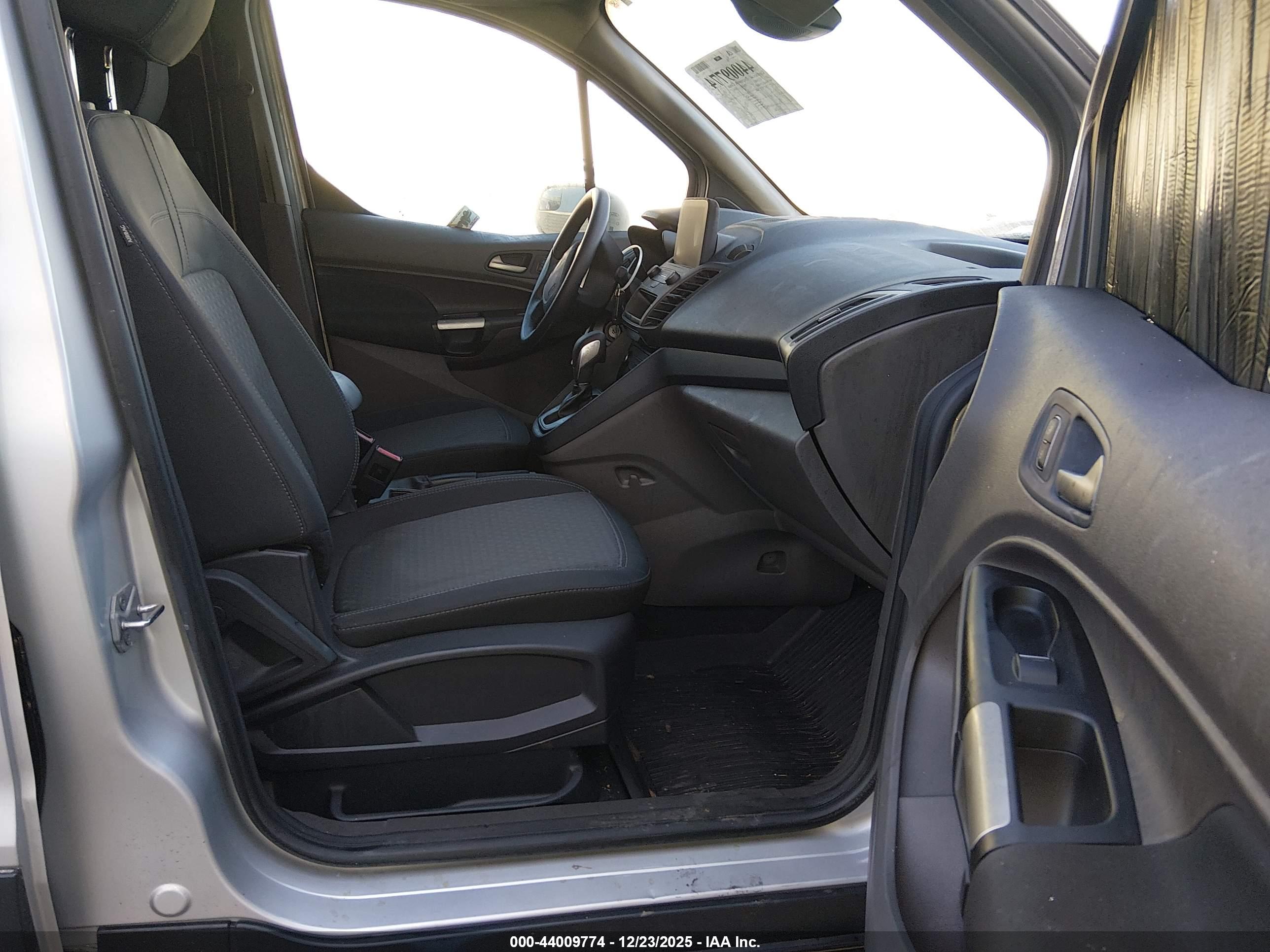 FORD TRANSIT image 5
