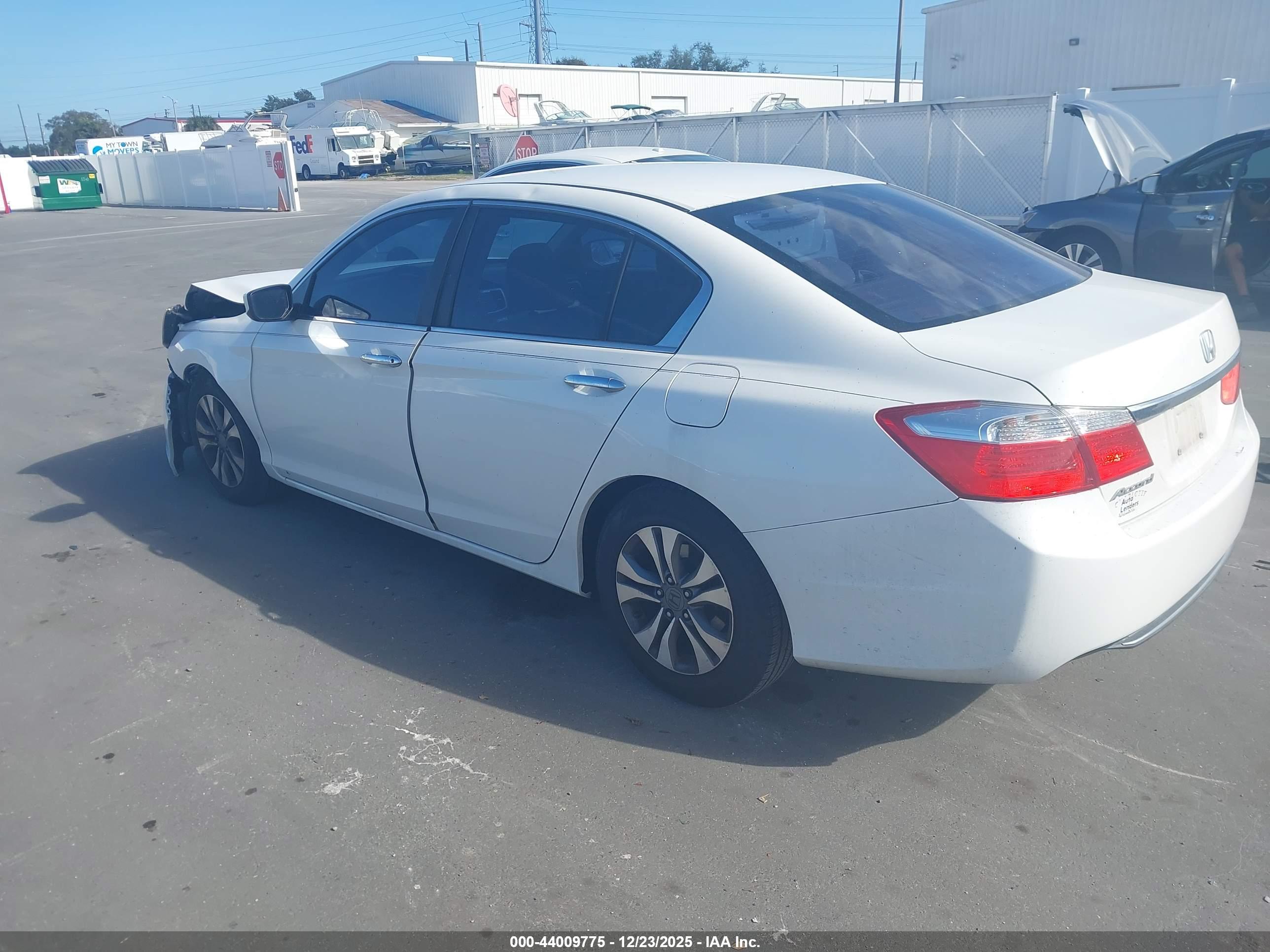 HONDA ACCORD image 3