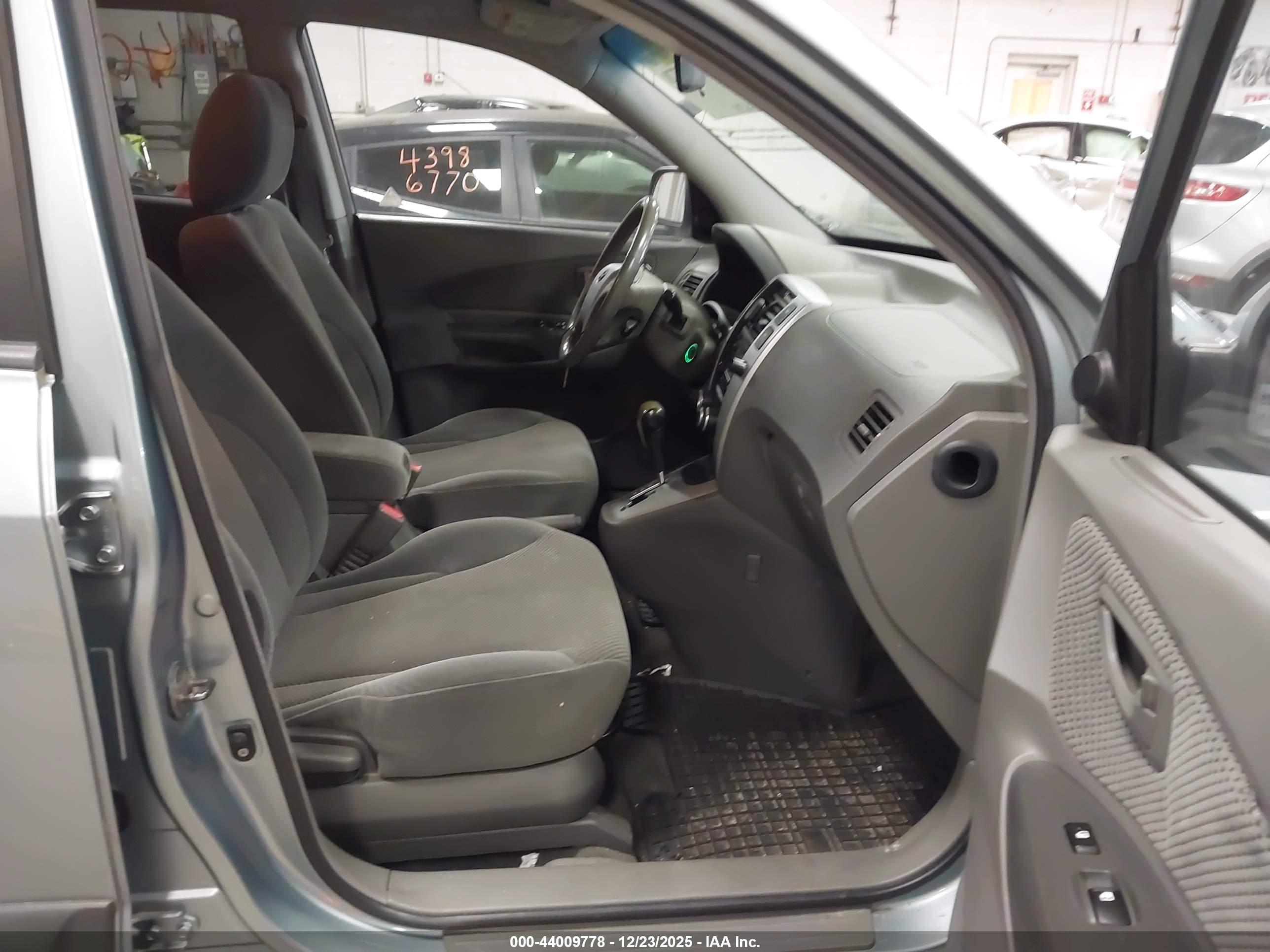 HYUNDAI TUCSON image 5