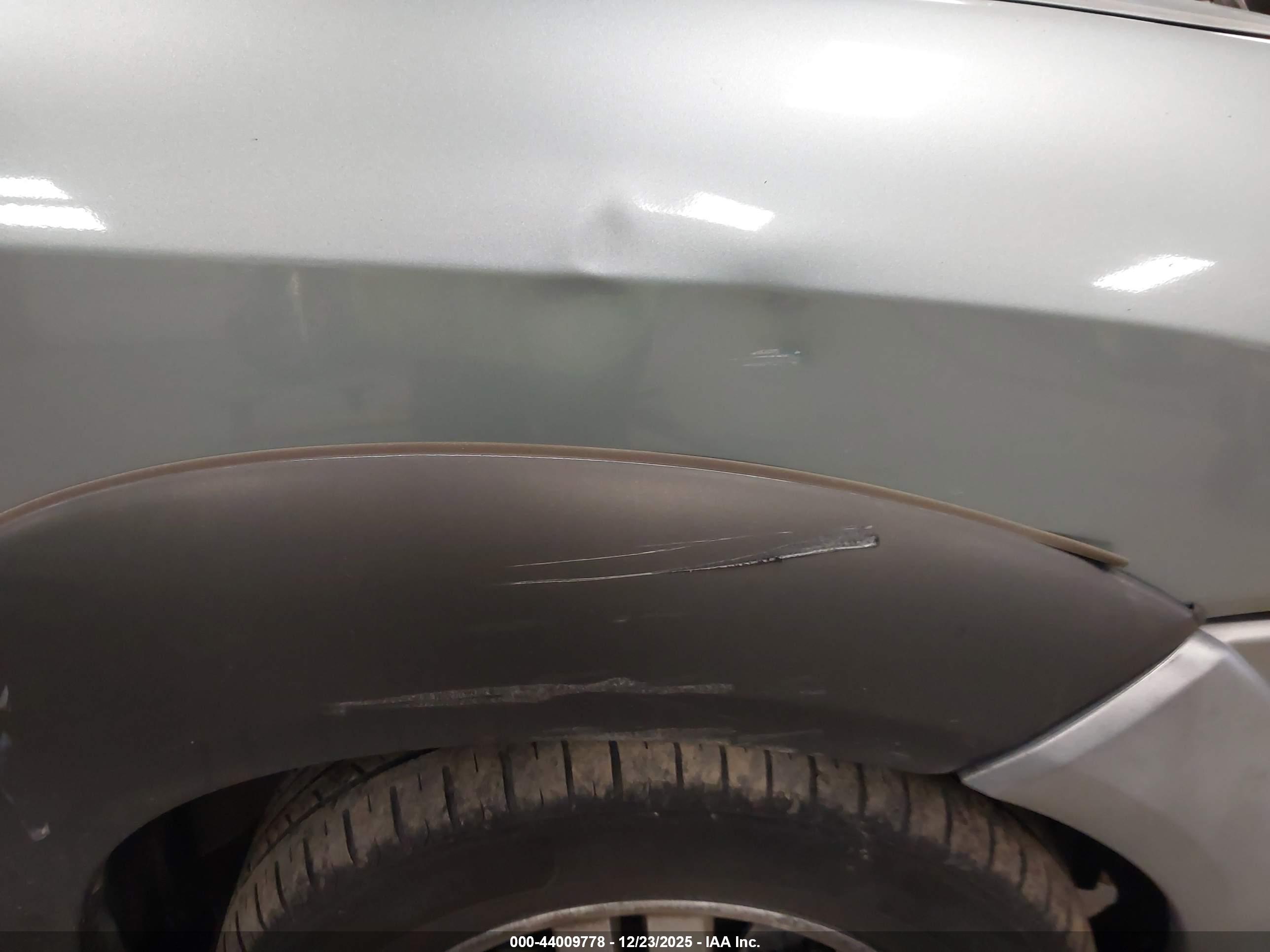 HYUNDAI TUCSON image 6