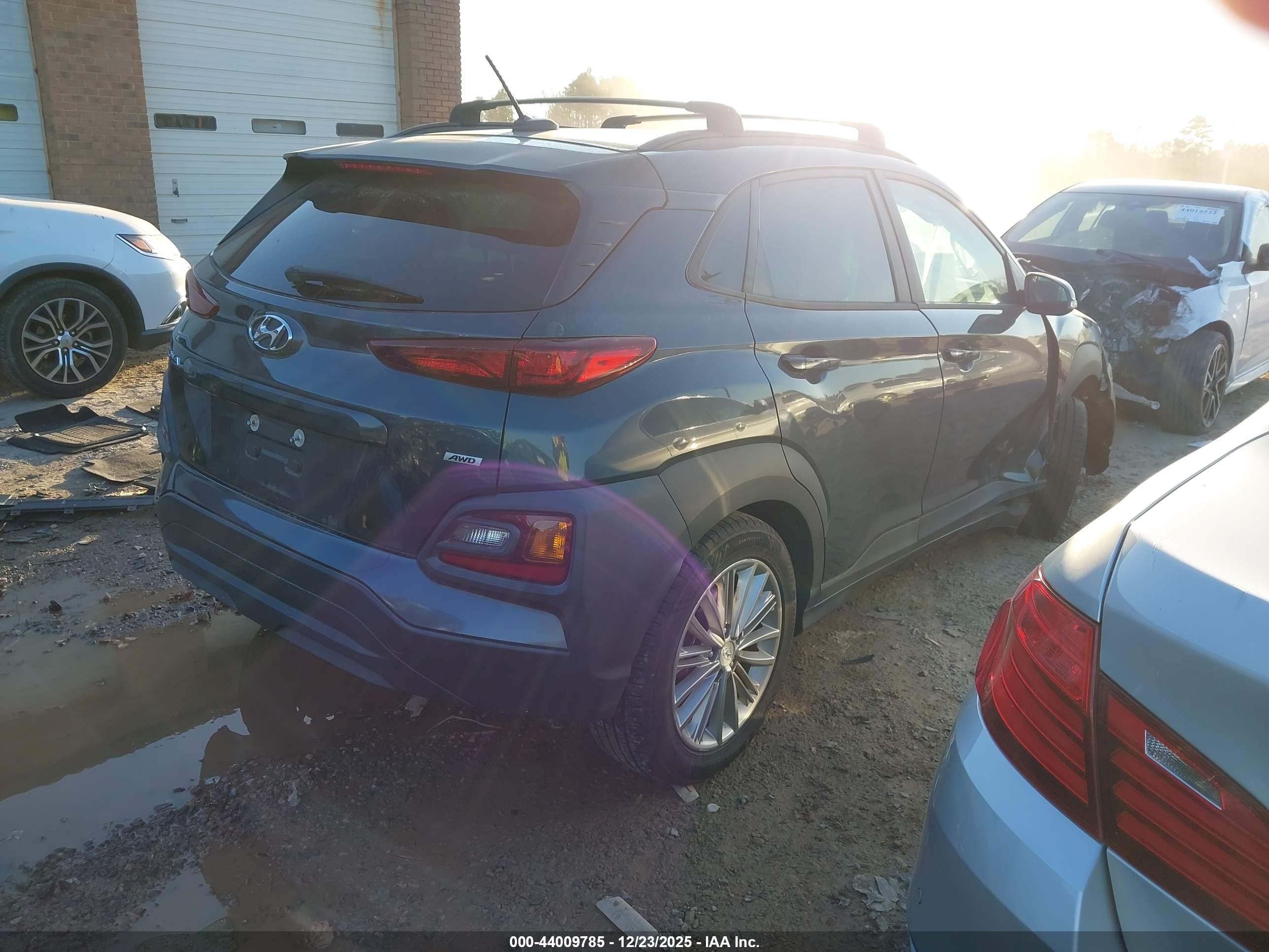 HYUNDAI KONA image 4