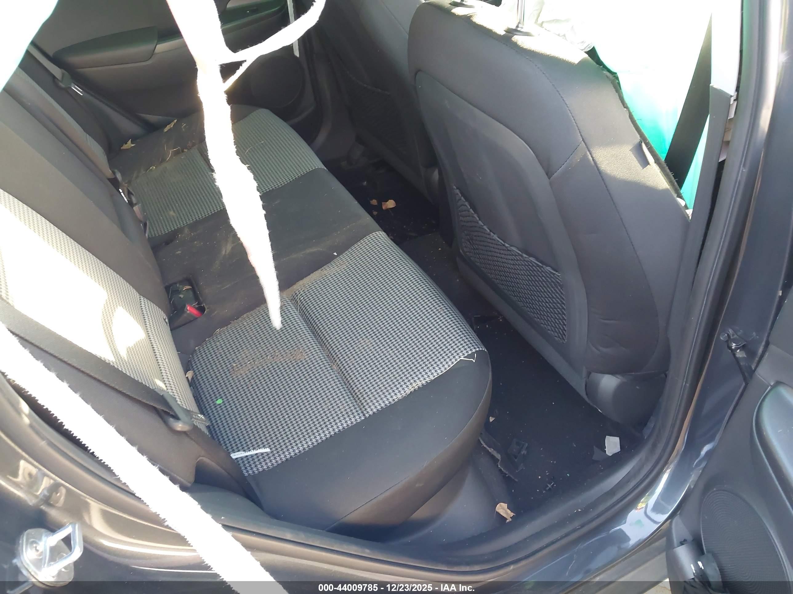 HYUNDAI KONA image 8