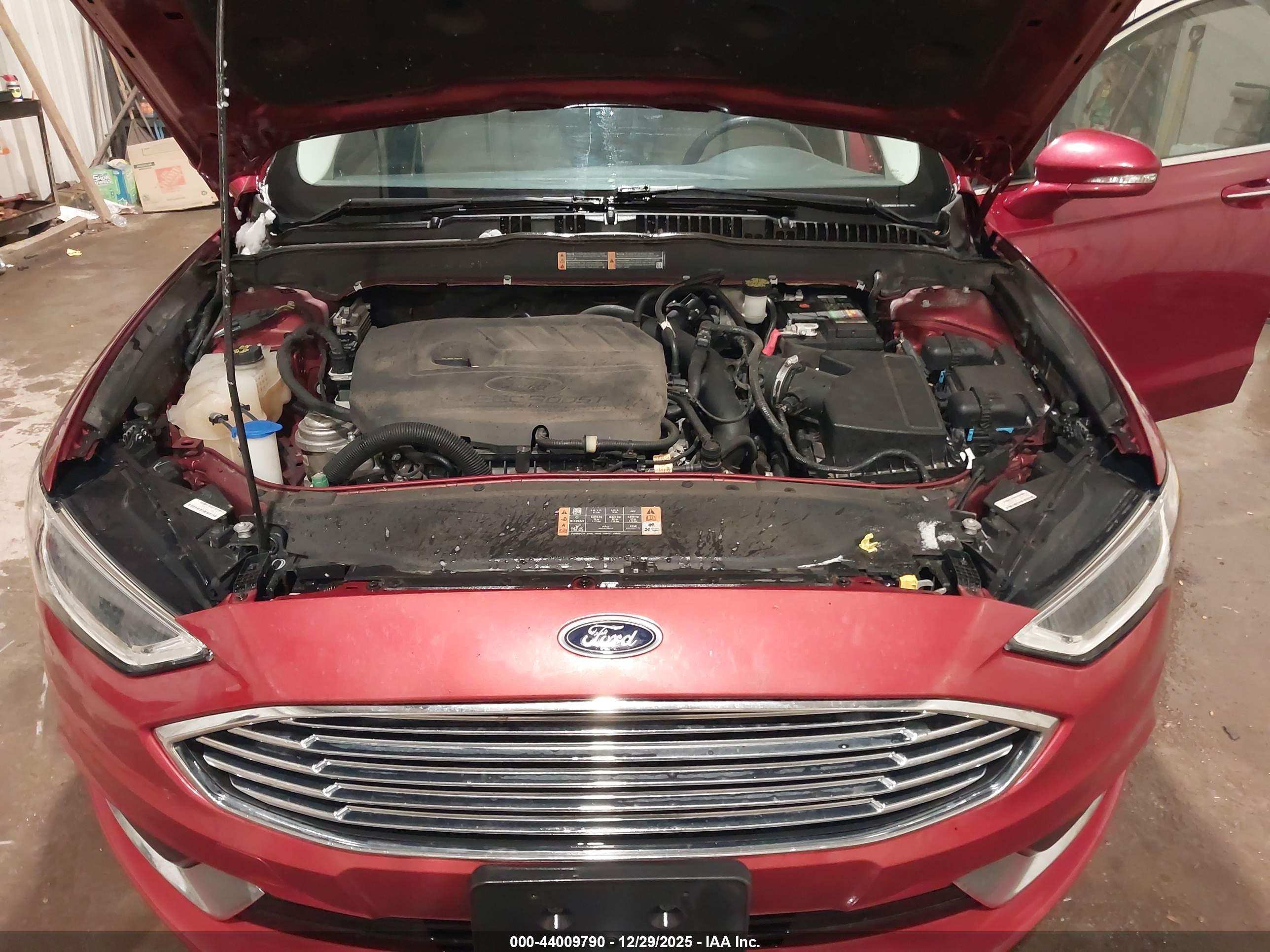 FORD FUSION image 10