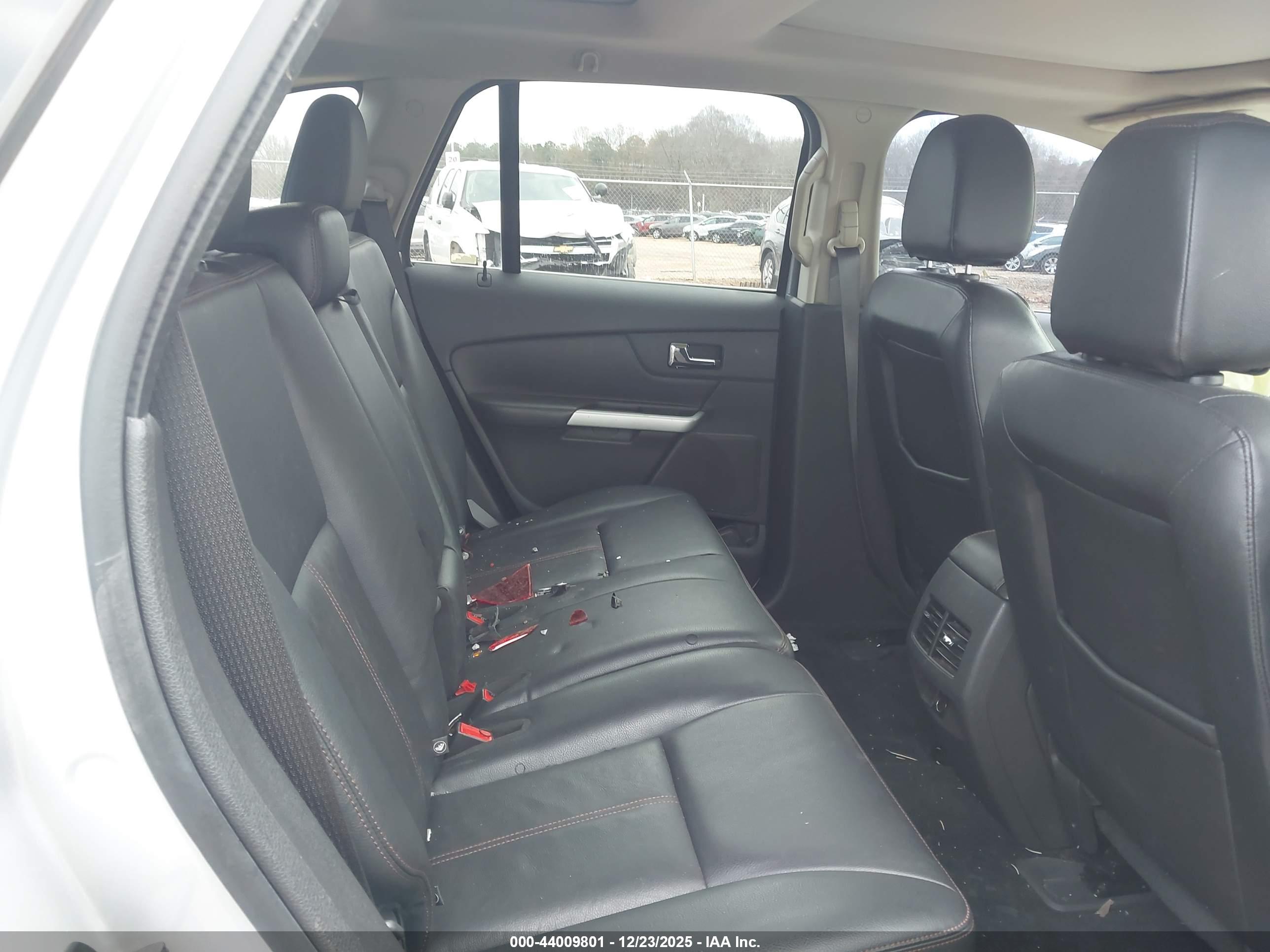 FORD EDGE image 8