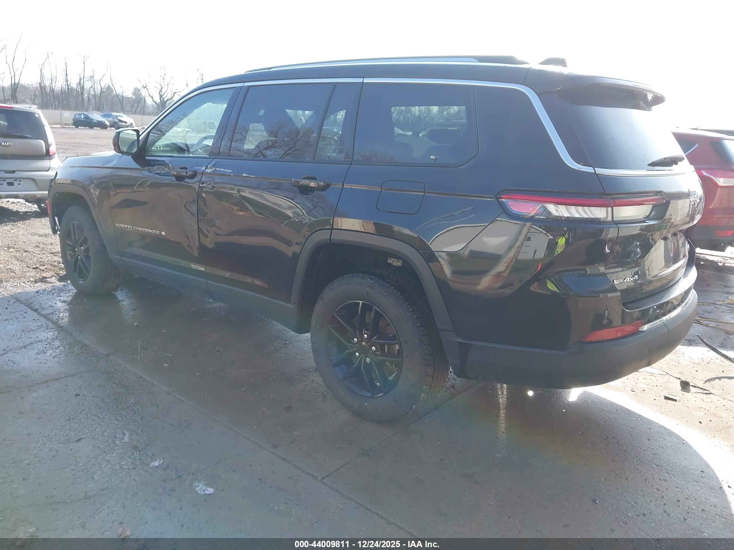 JEEP GRAND image 3