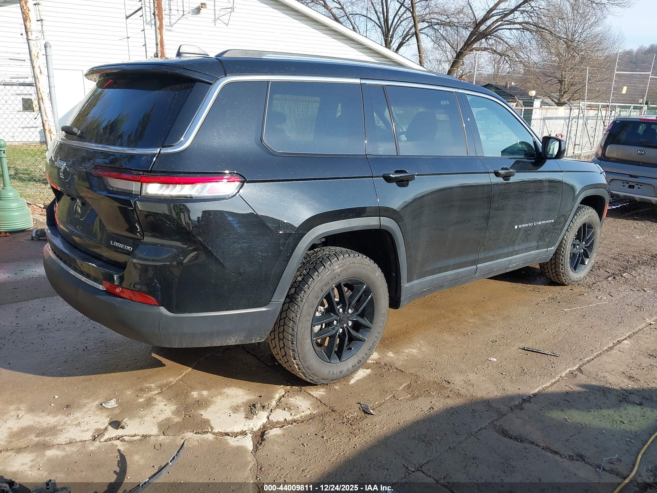 JEEP GRAND image 4