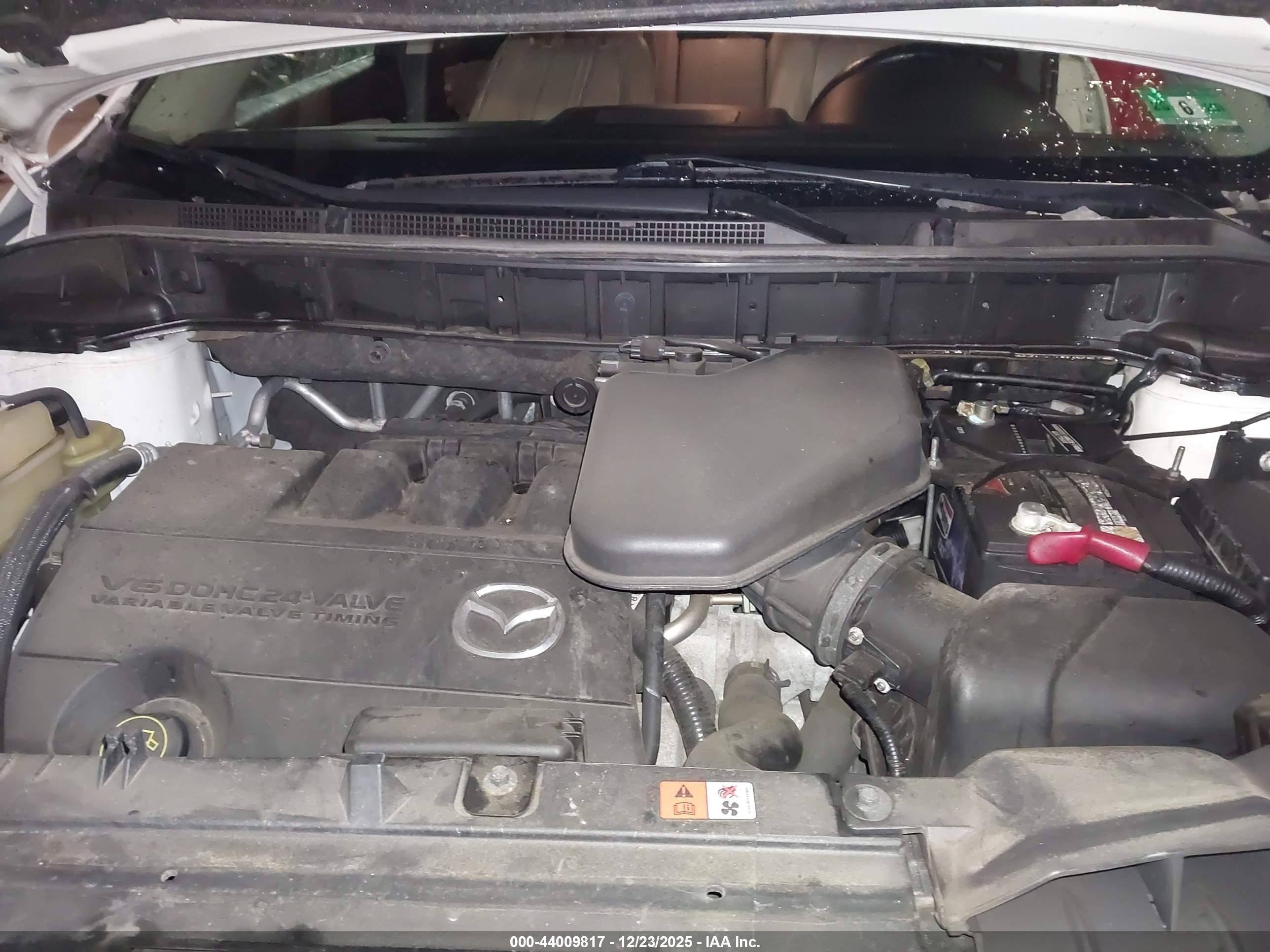 MAZDA CX-9 image 10