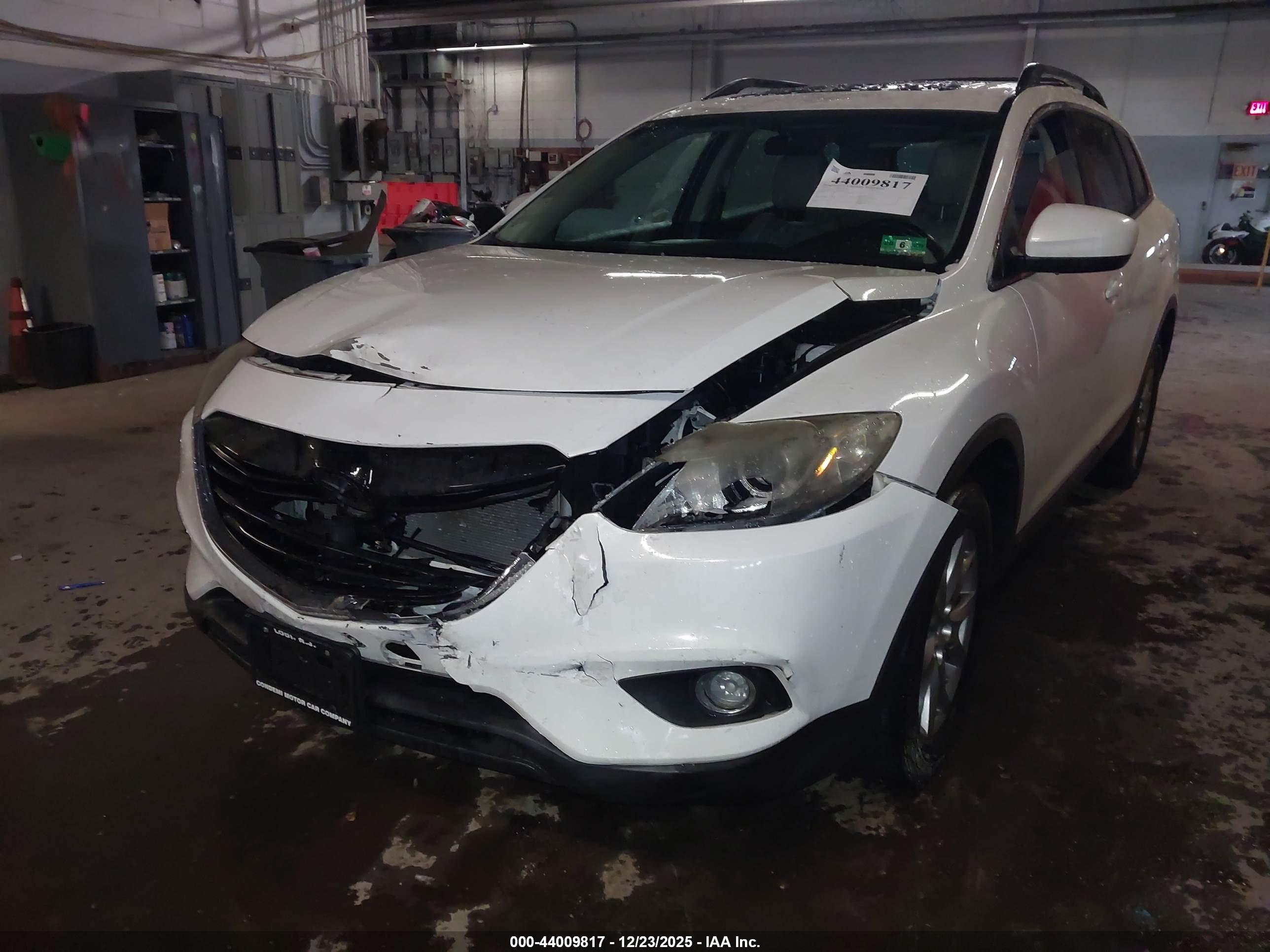 MAZDA CX-9 image 6