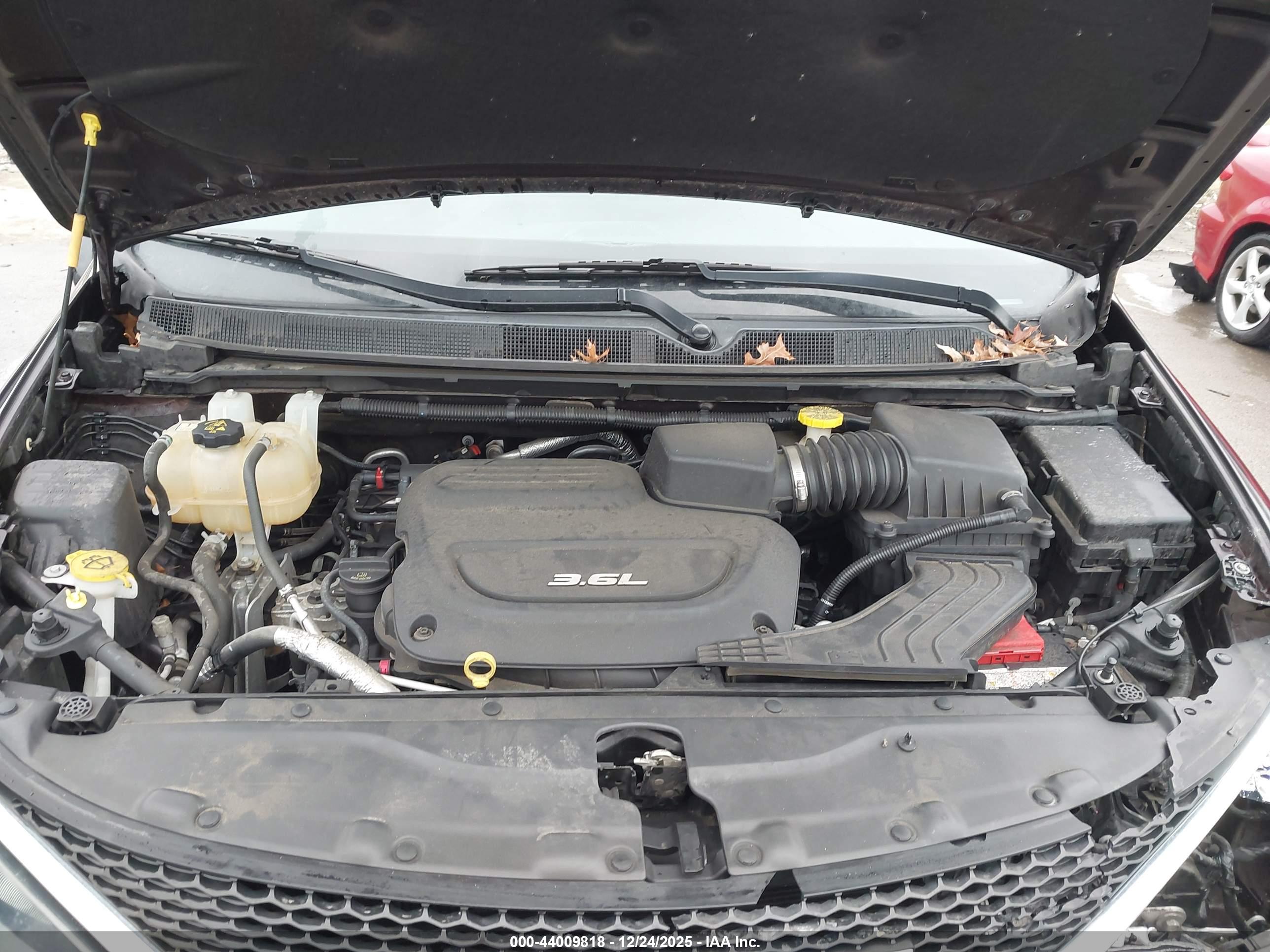 CHRYSLER PACIFICA image 10