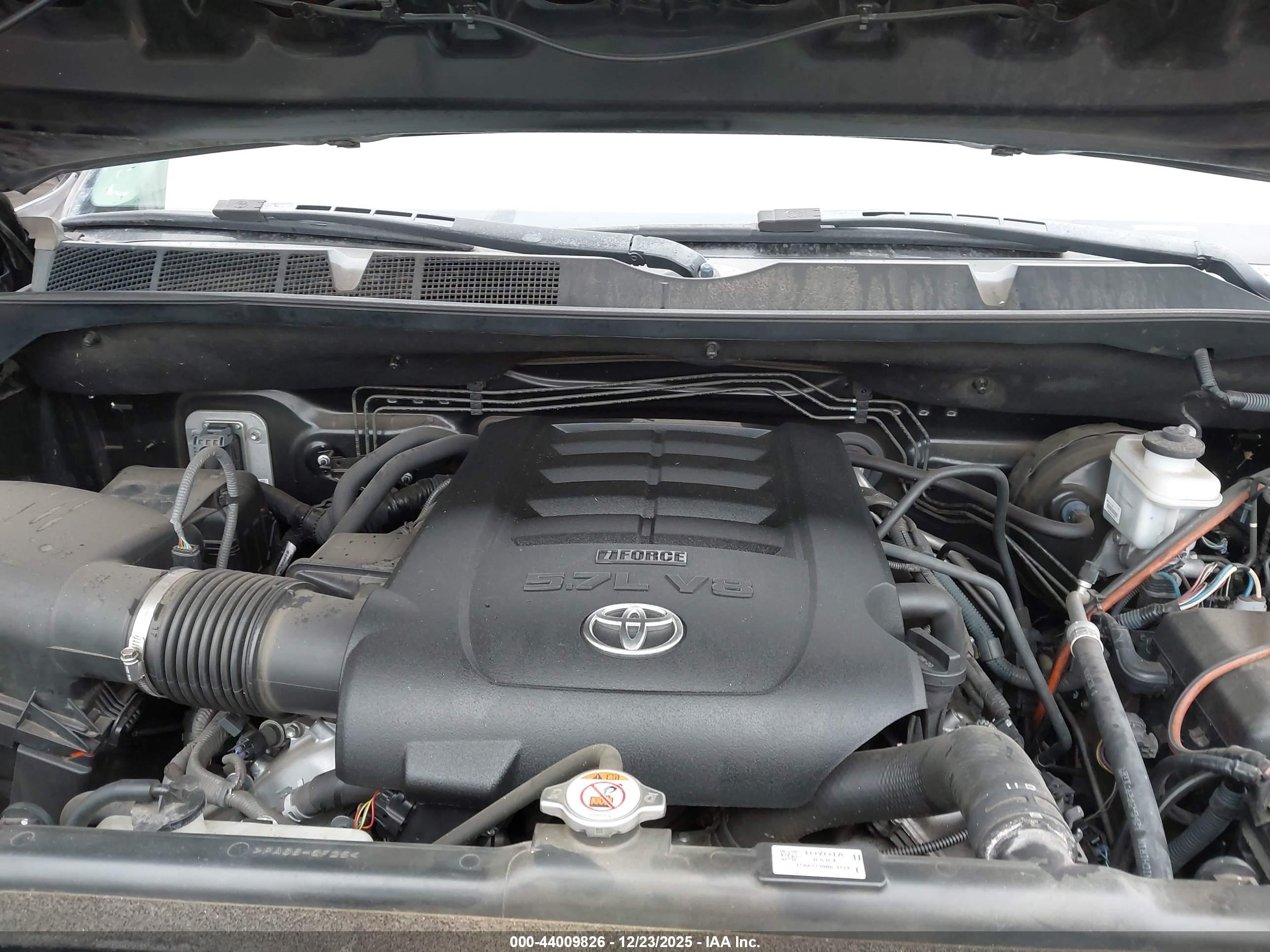 TOYOTA TUNDRA image 10