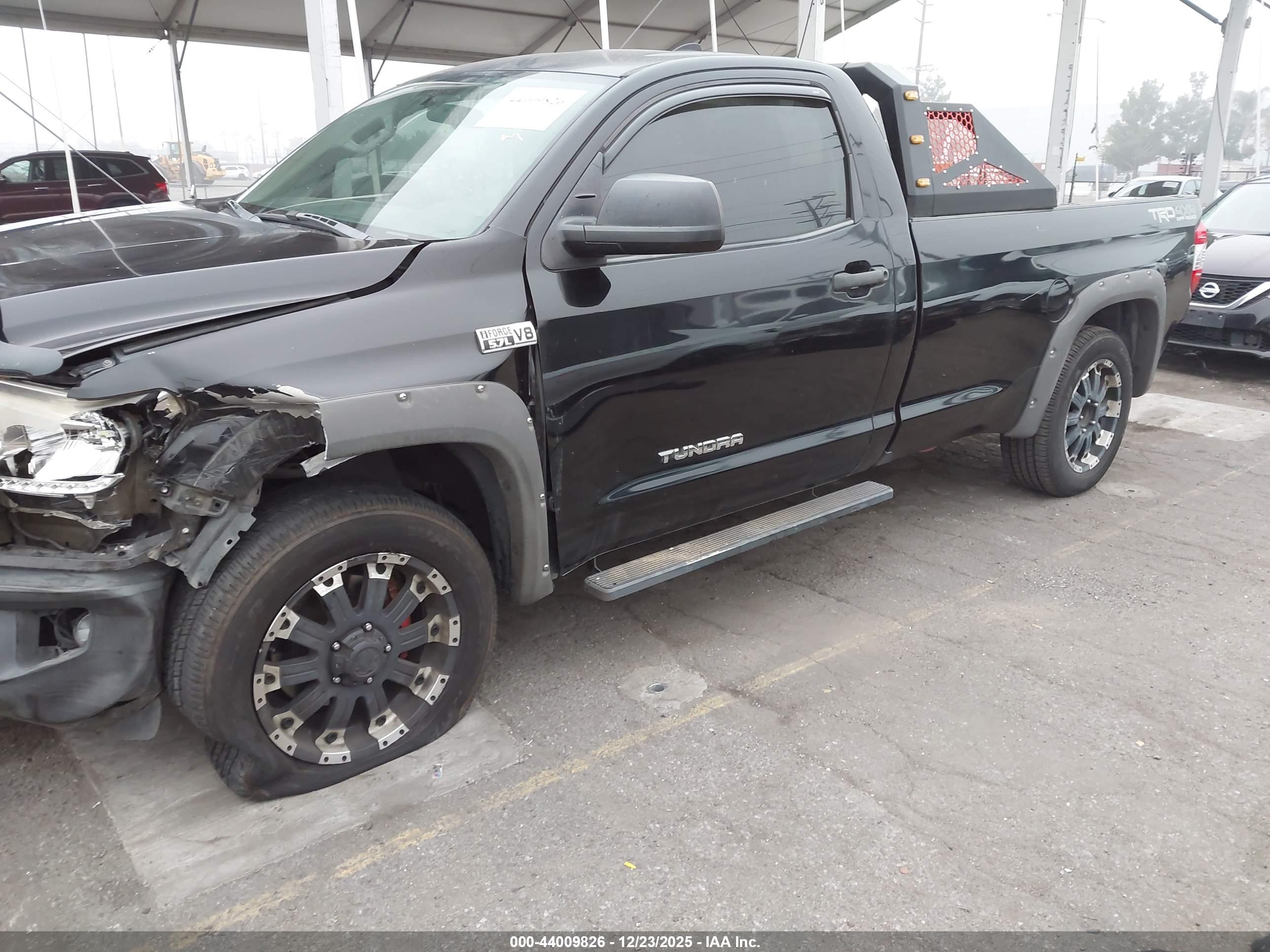 TOYOTA TUNDRA image 2
