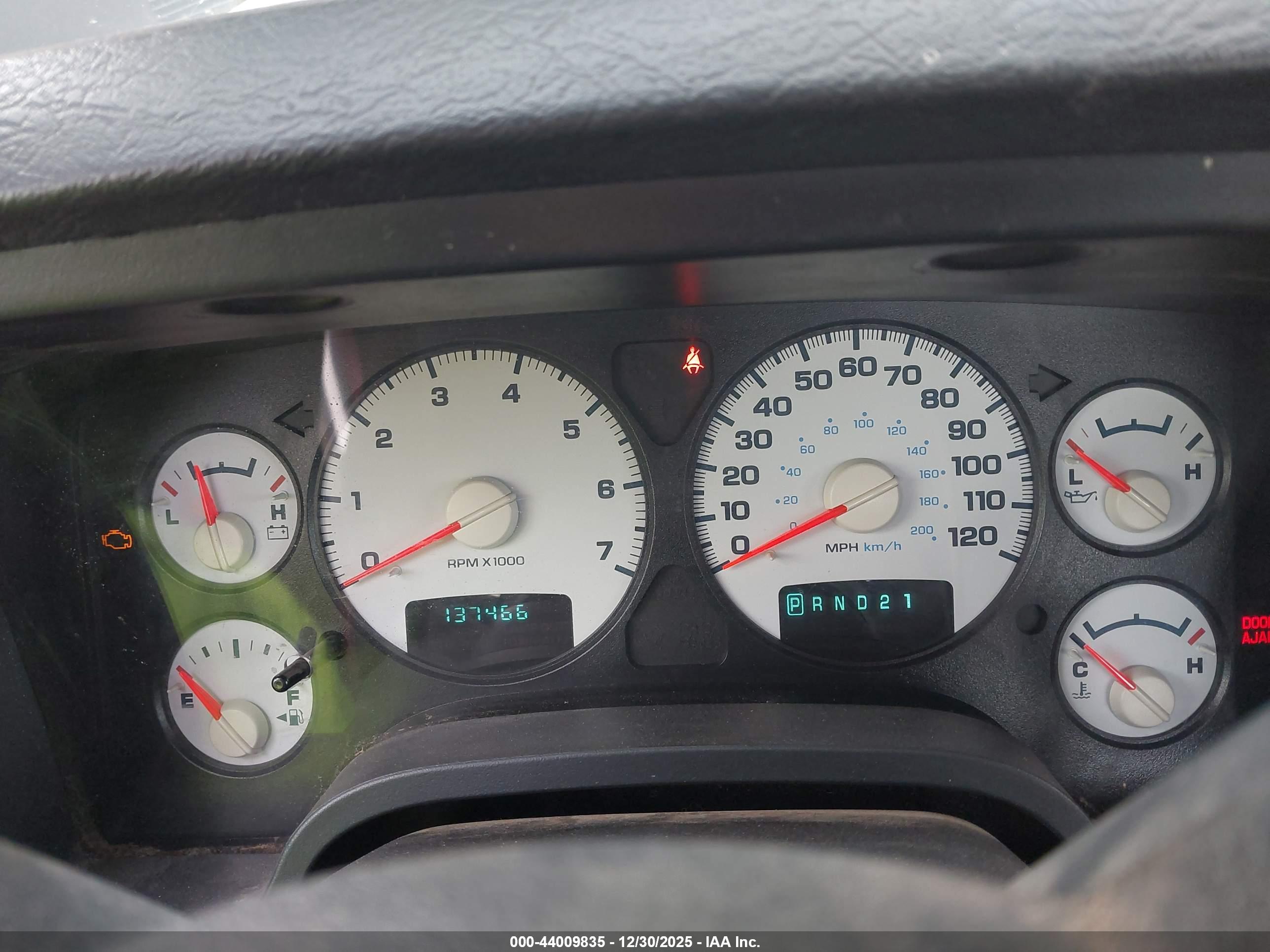 DODGE RAM image 7