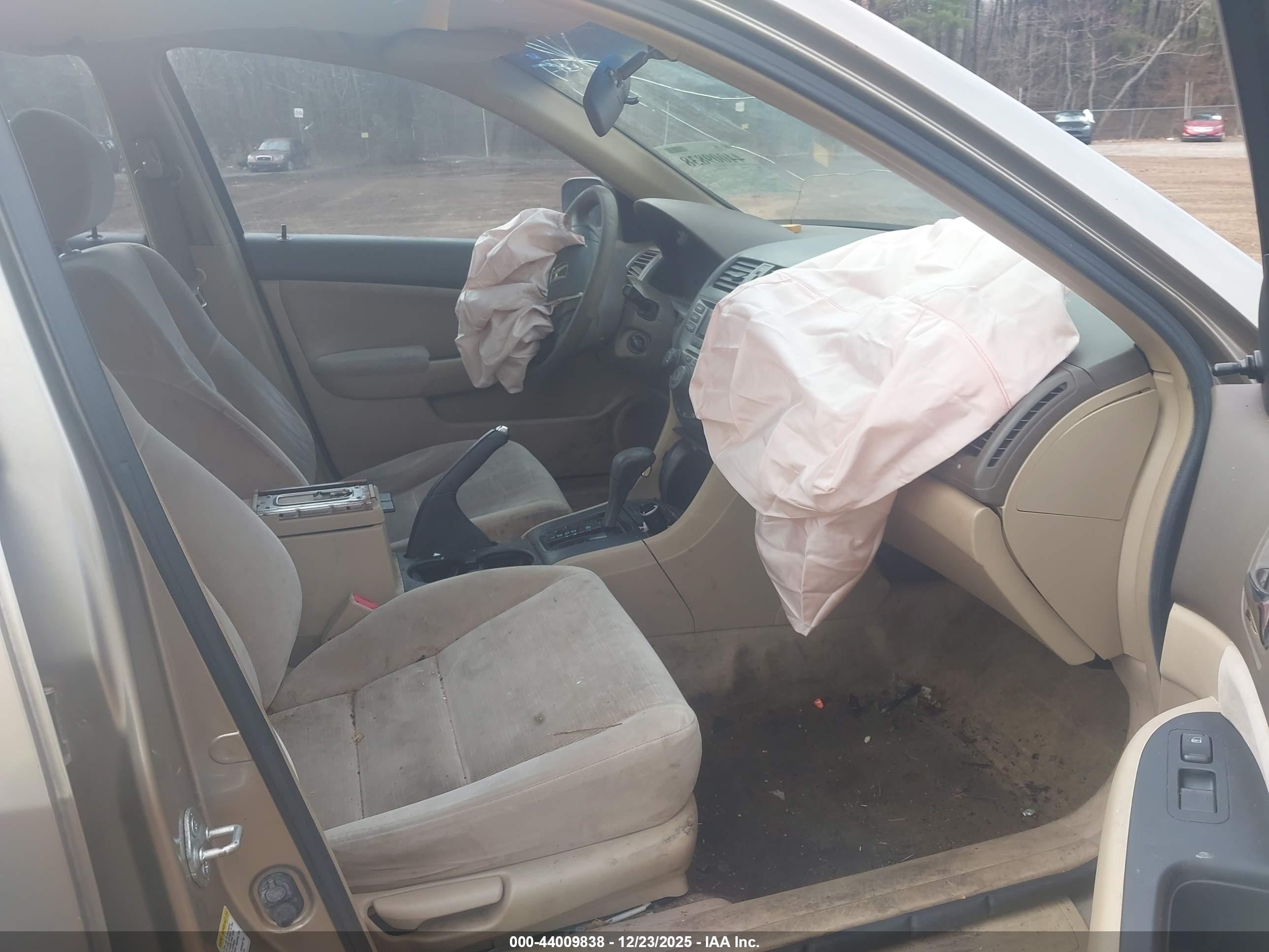 HONDA ACCORD image 5