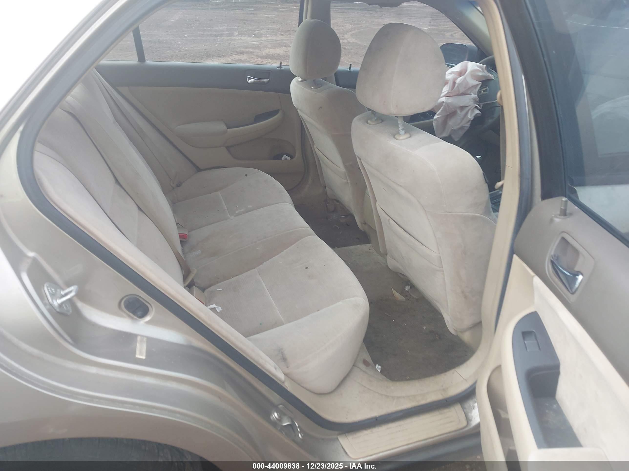HONDA ACCORD image 8