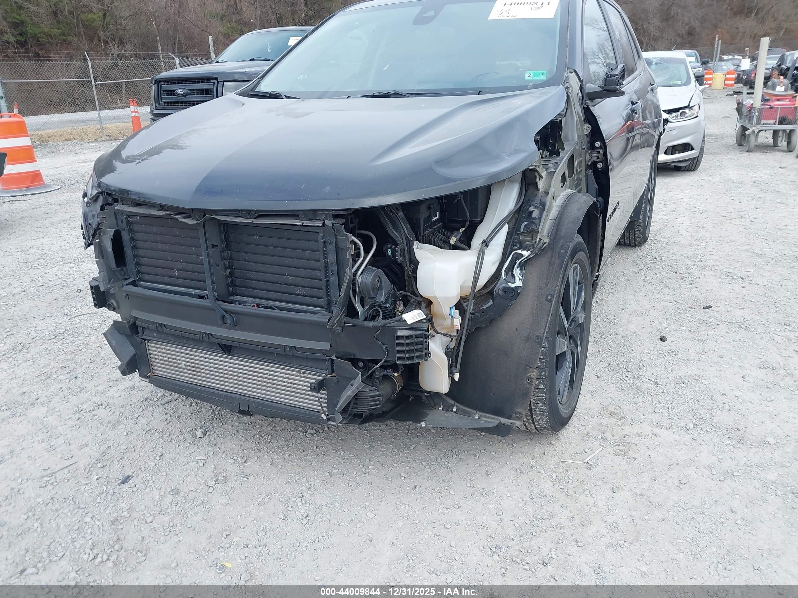 CHEVROLET EQUINOX image 6