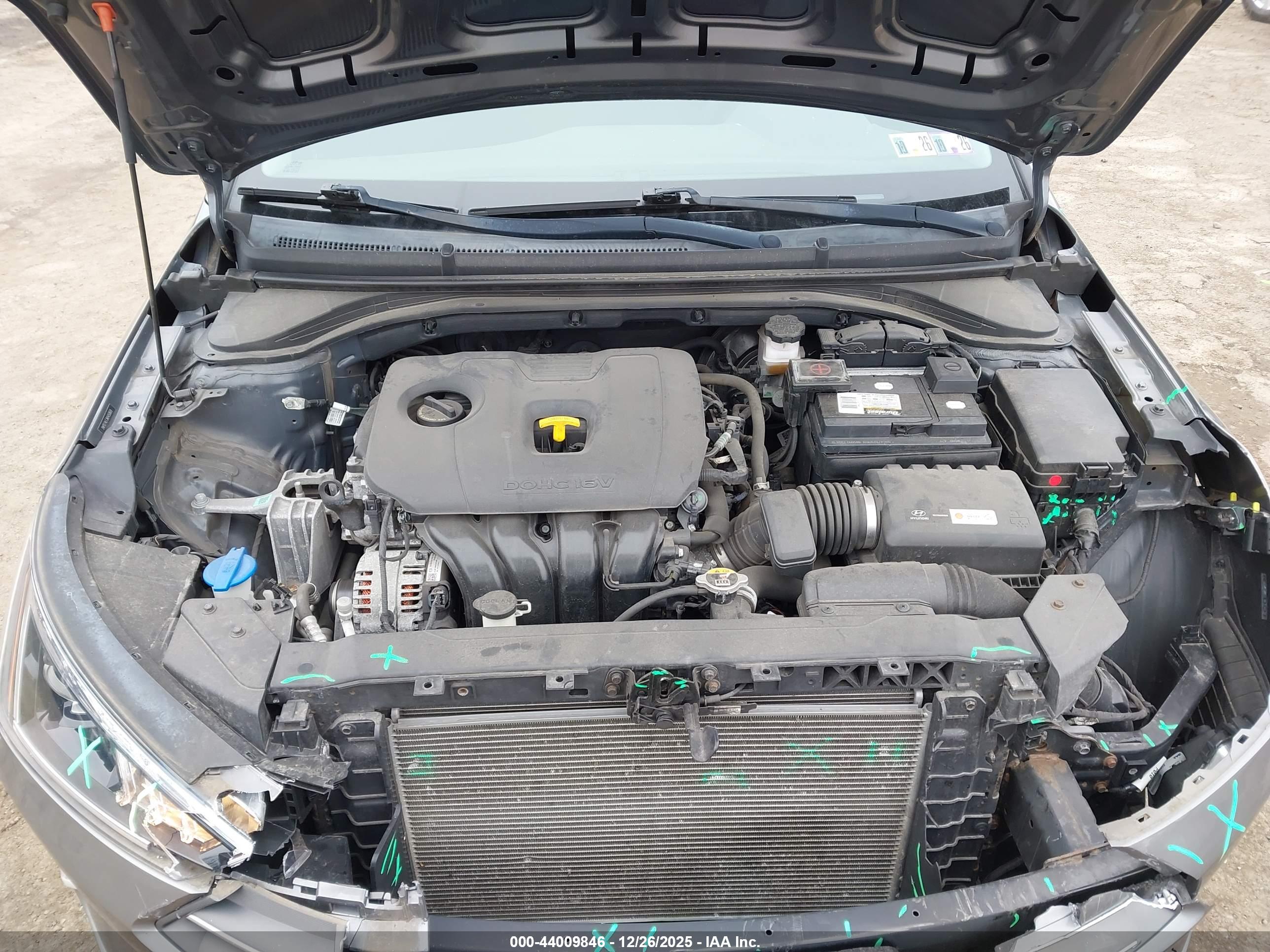 HYUNDAI ELANTRA image 10