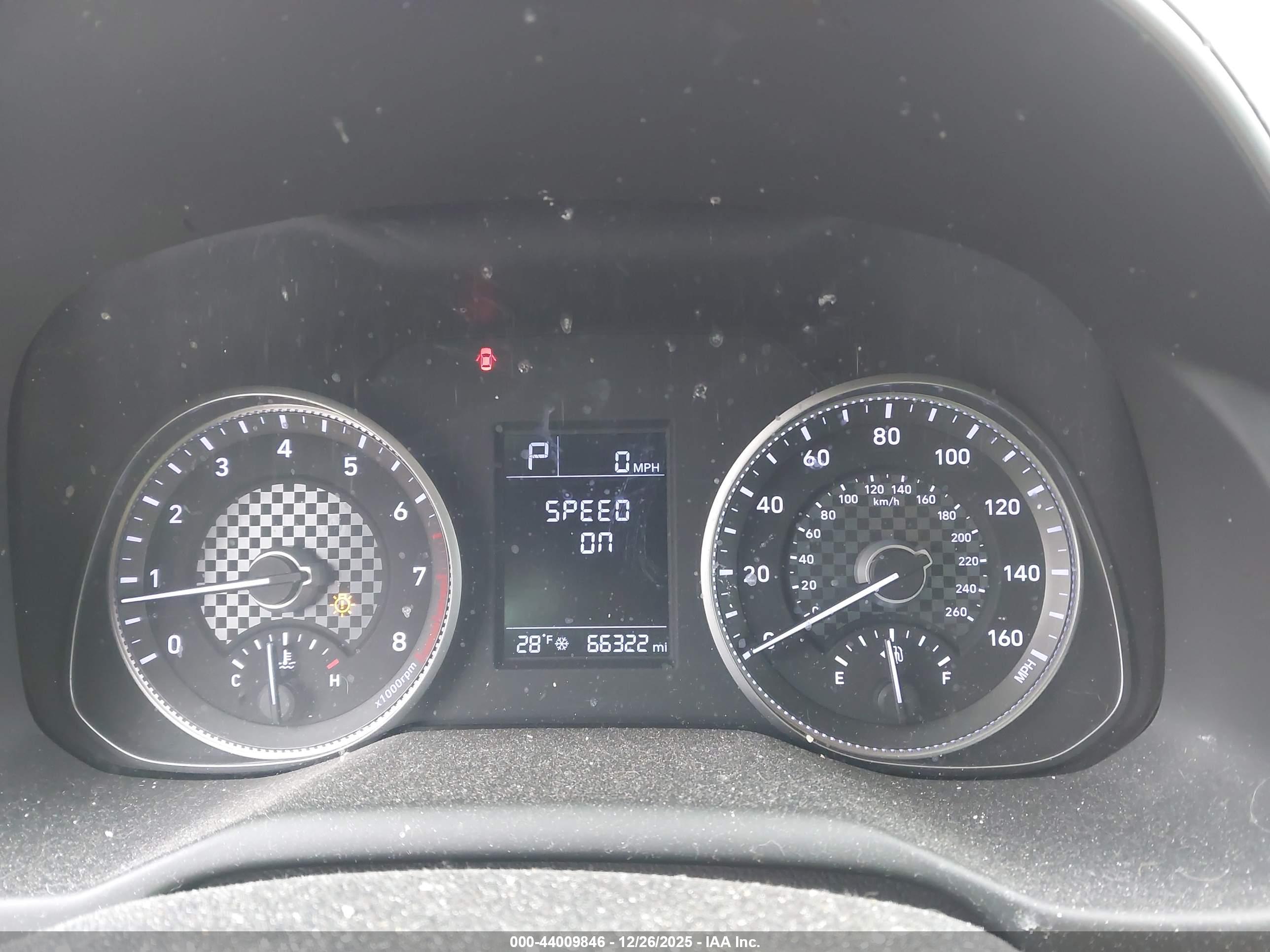HYUNDAI ELANTRA image 7