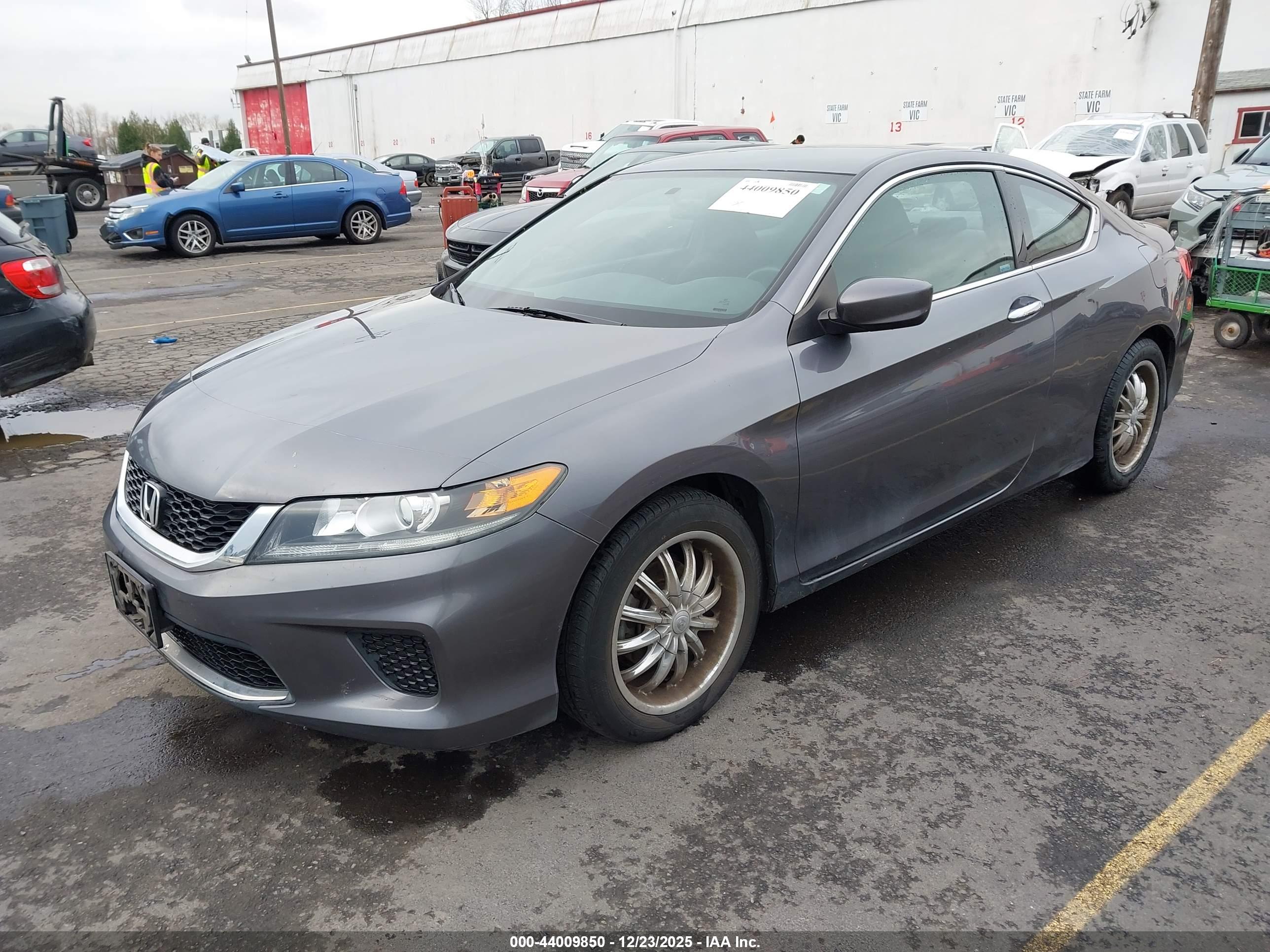 HONDA ACCORD image 2
