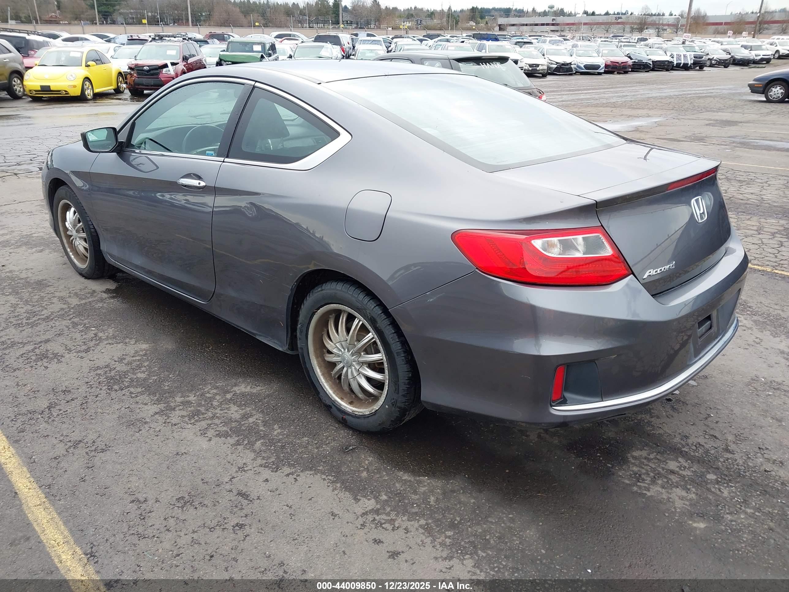 HONDA ACCORD image 3