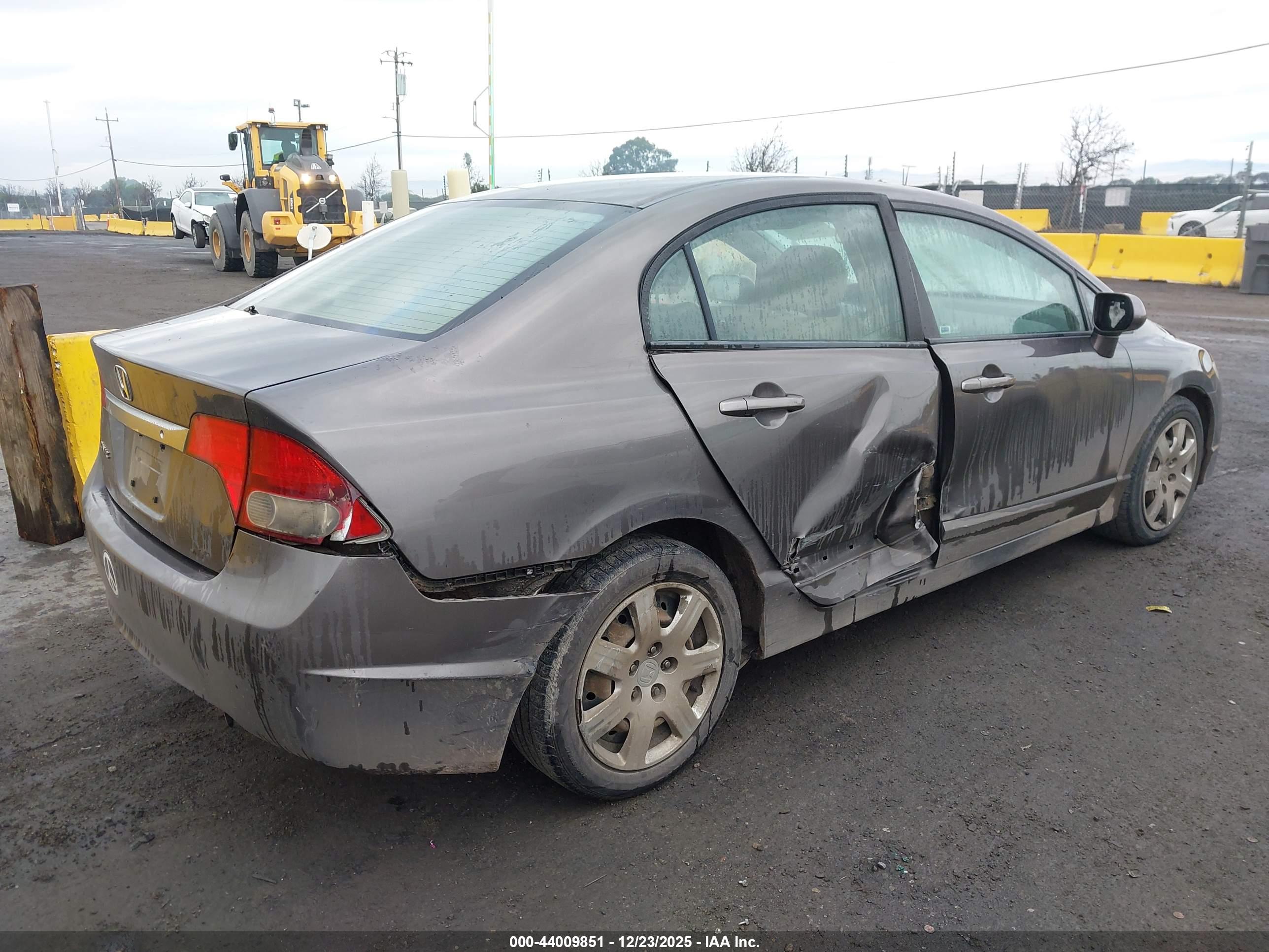 HONDA CIVIC image 4