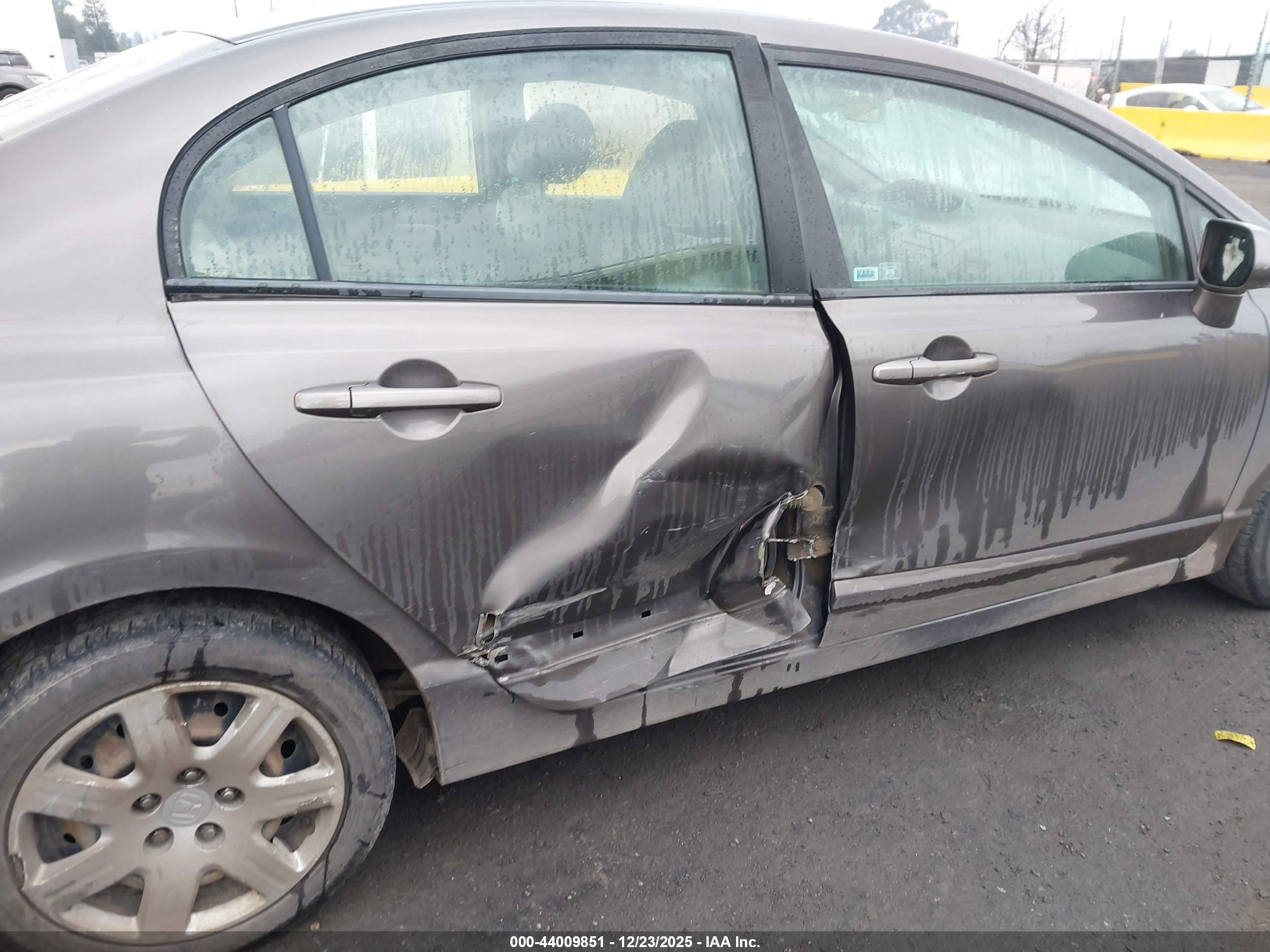HONDA CIVIC image 6