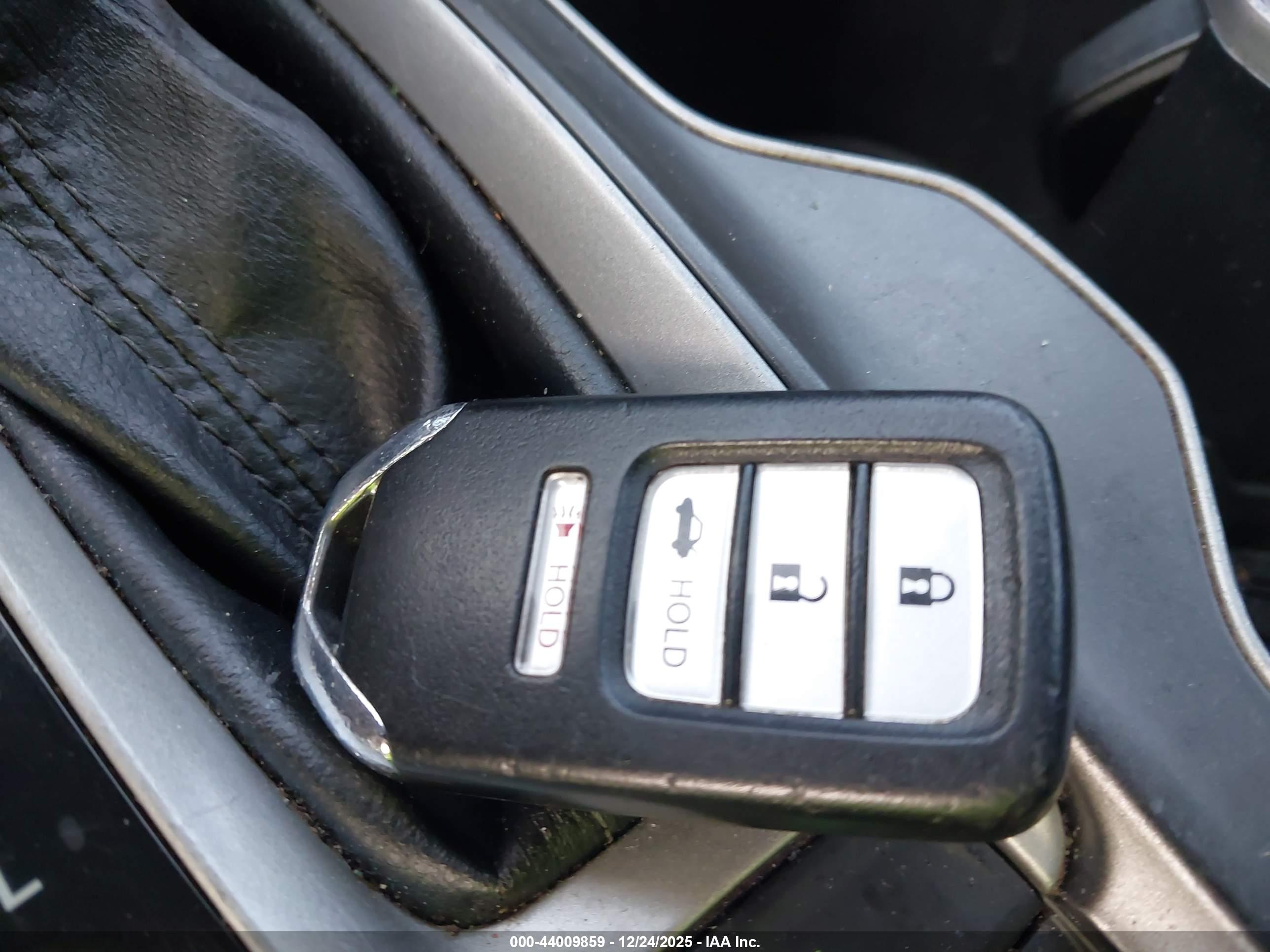 HONDA ACCORD image 11