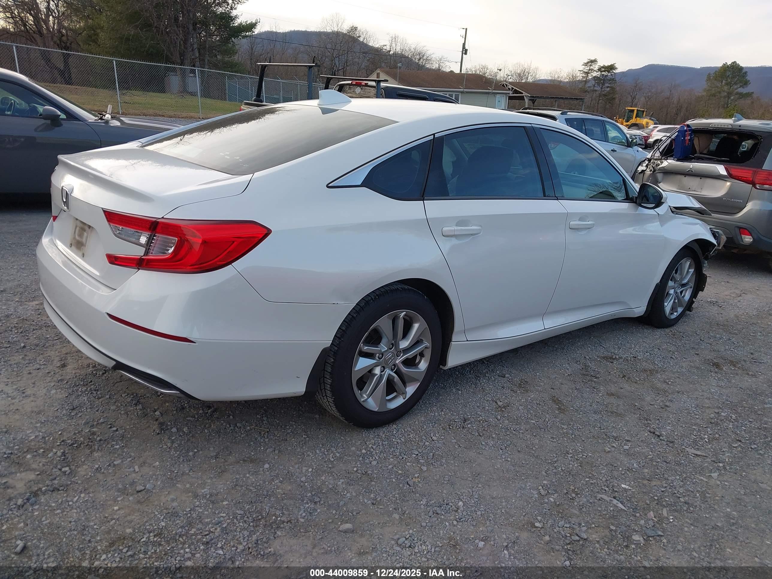 HONDA ACCORD image 4