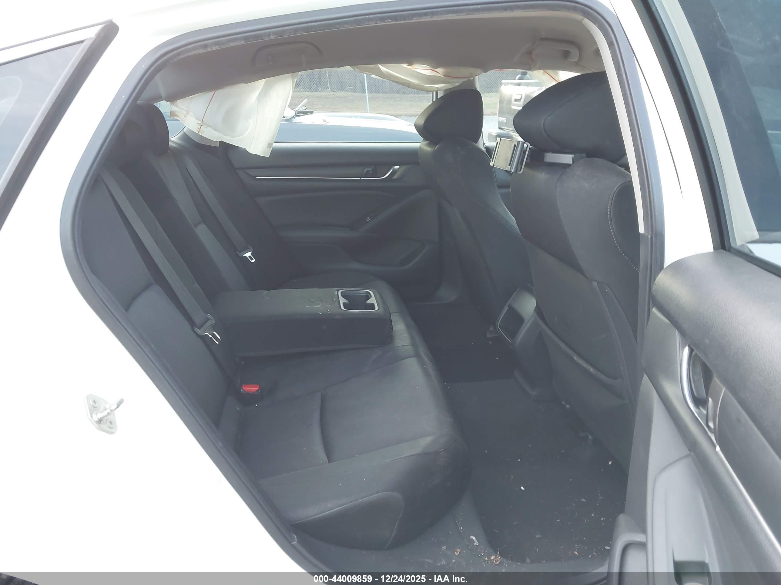 HONDA ACCORD image 8