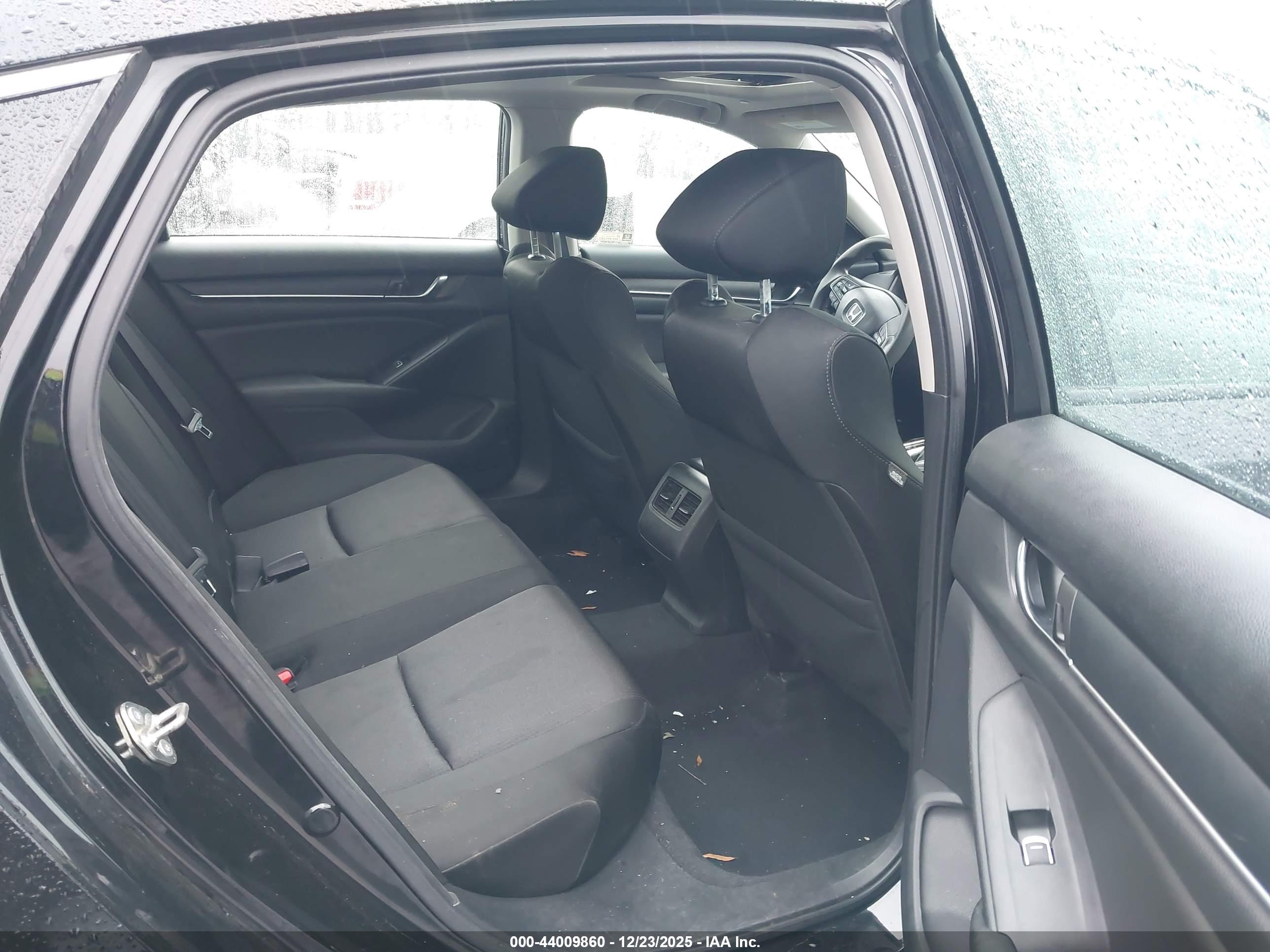 HONDA ACCORD image 8
