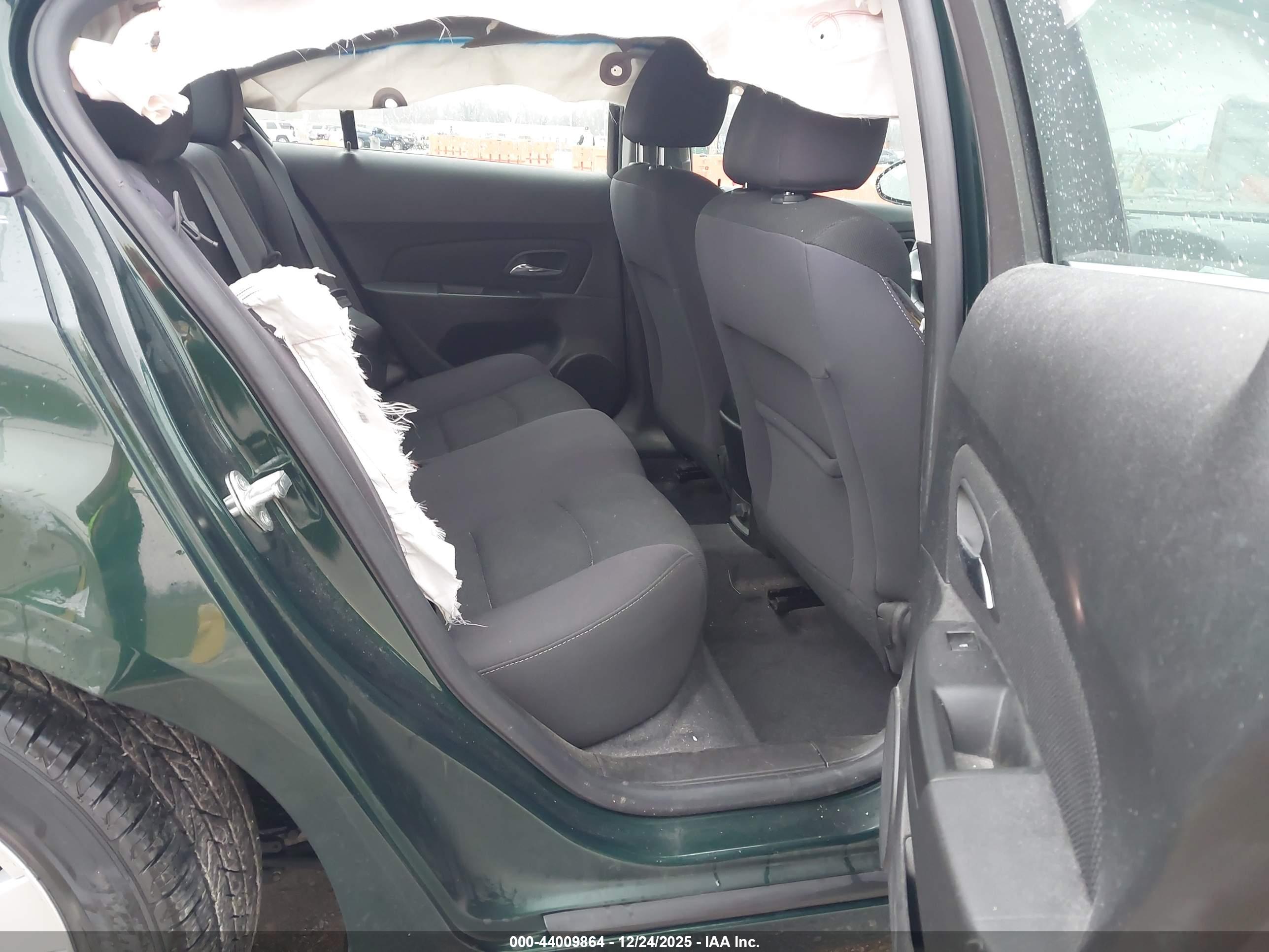 CHEVROLET CRUZE image 8
