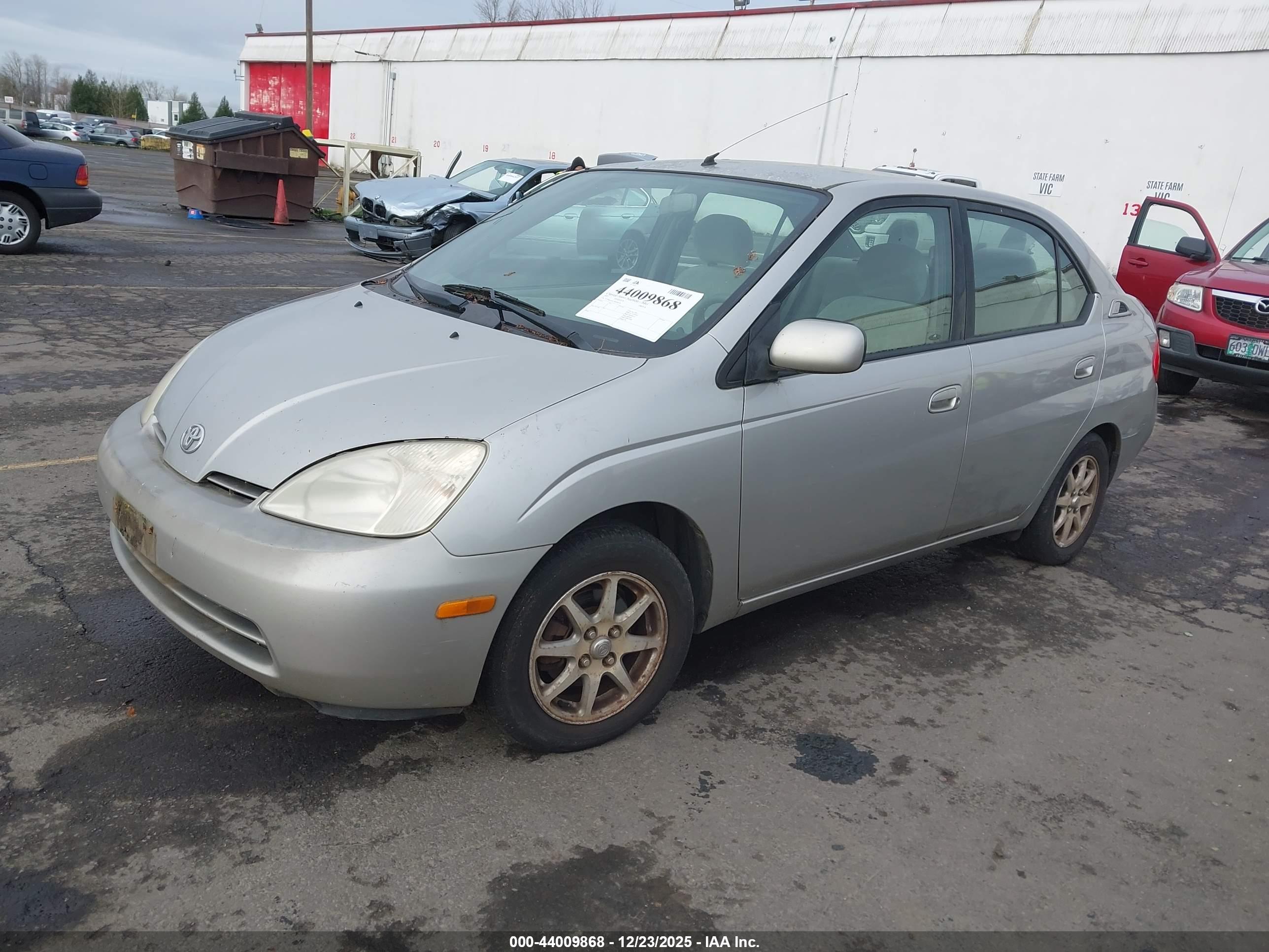 TOYOTA PRIUS image 2