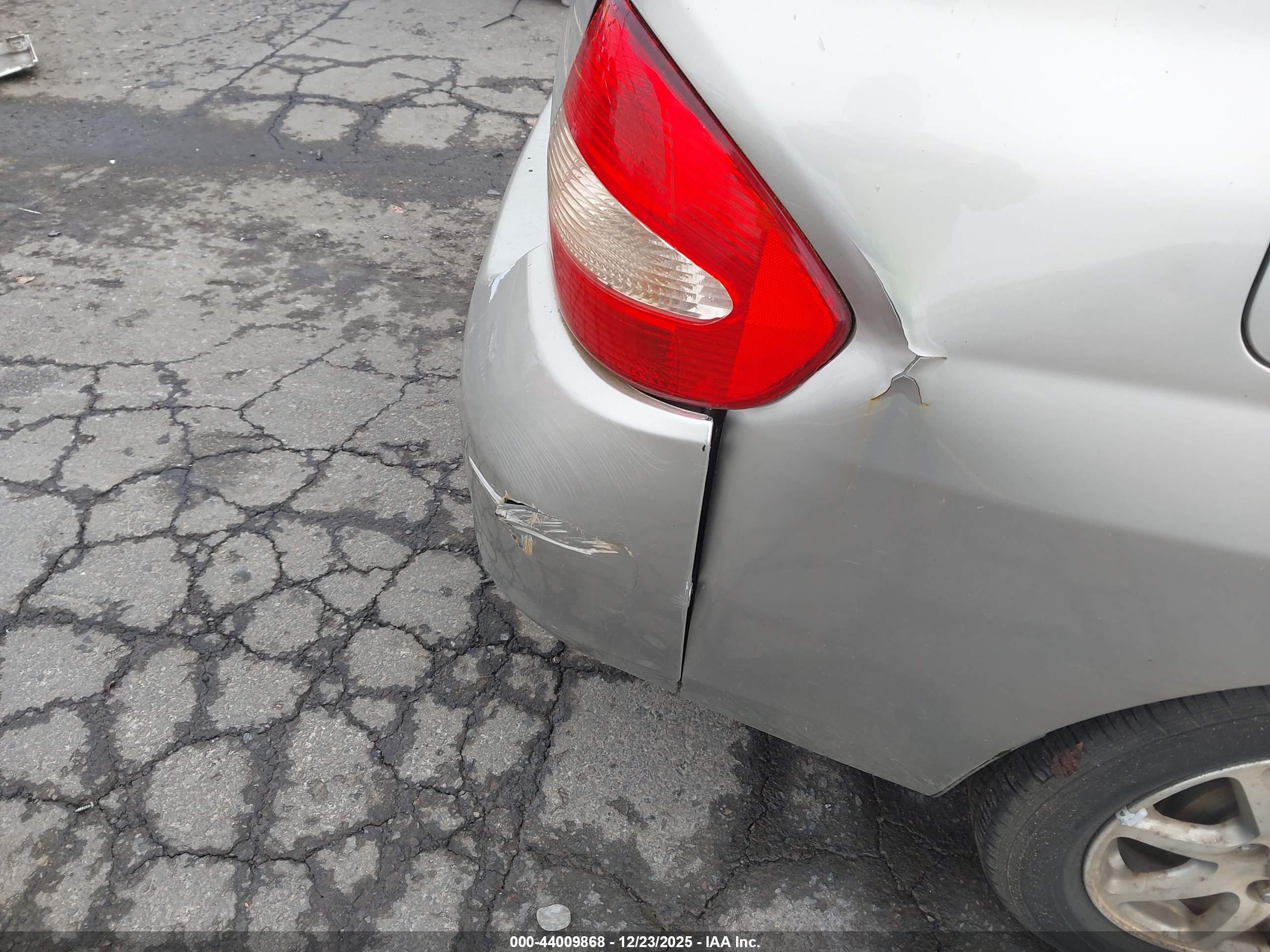 TOYOTA PRIUS image 6