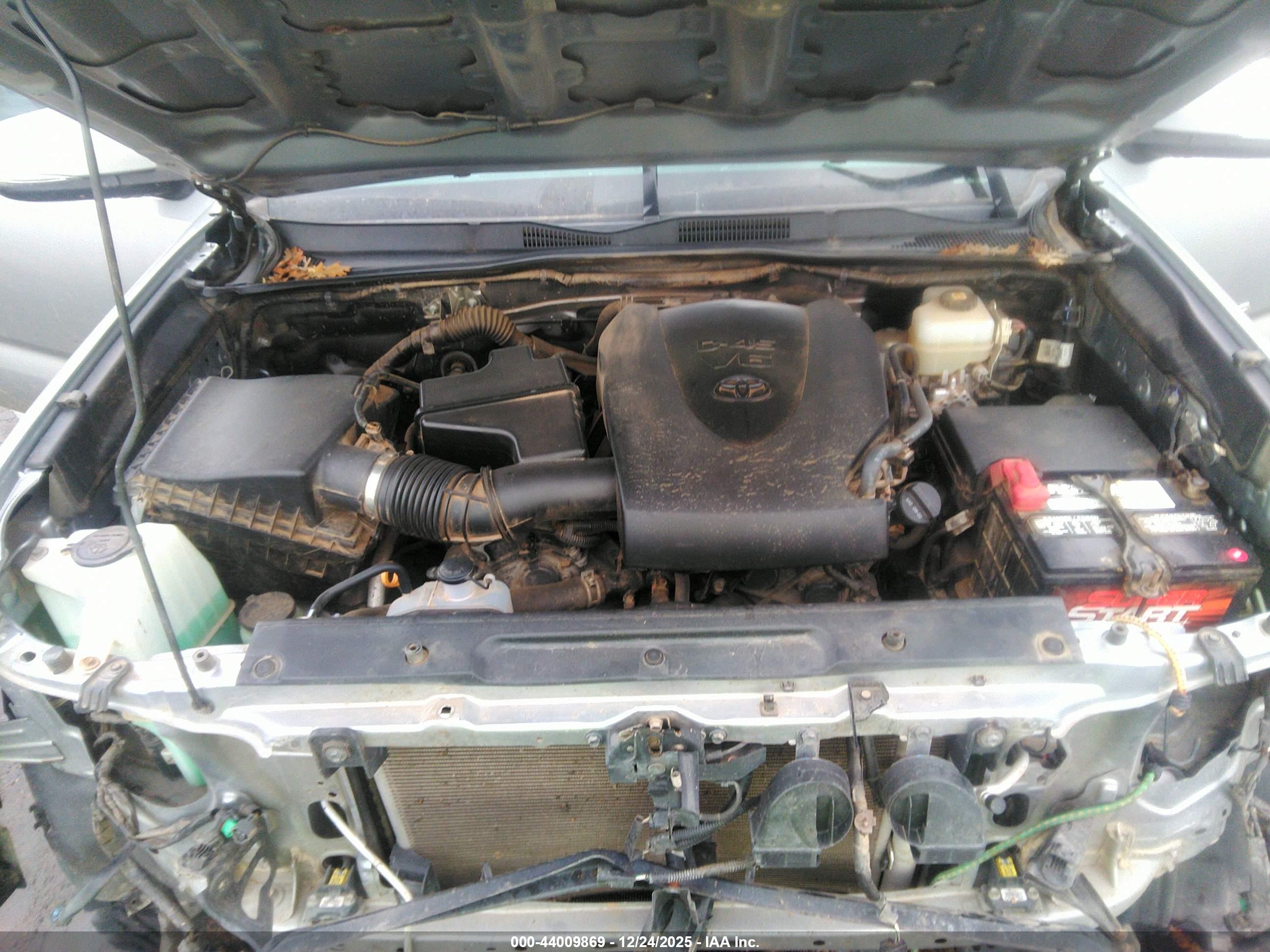 TOYOTA TACOMA image 10