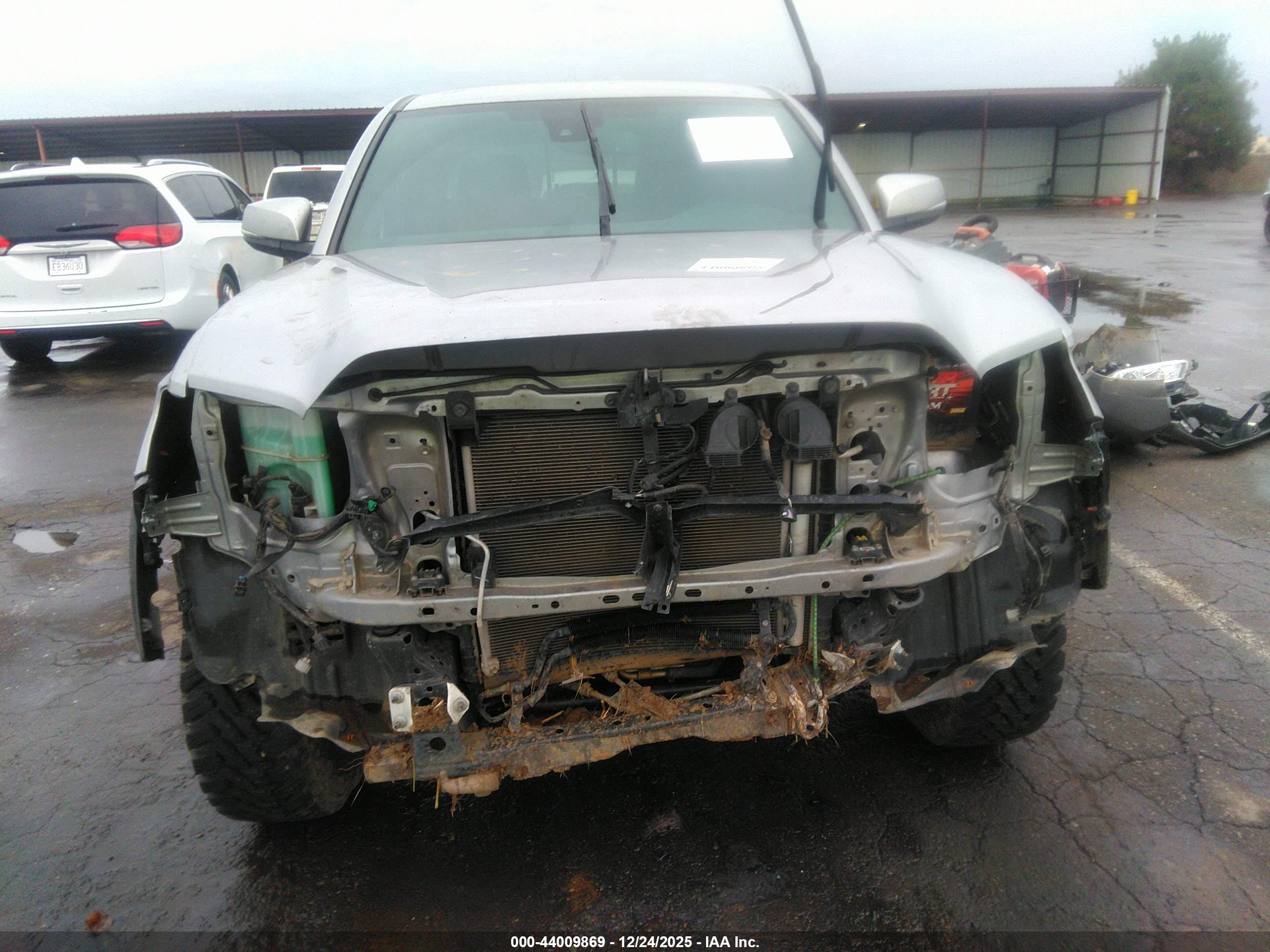 TOYOTA TACOMA image 6