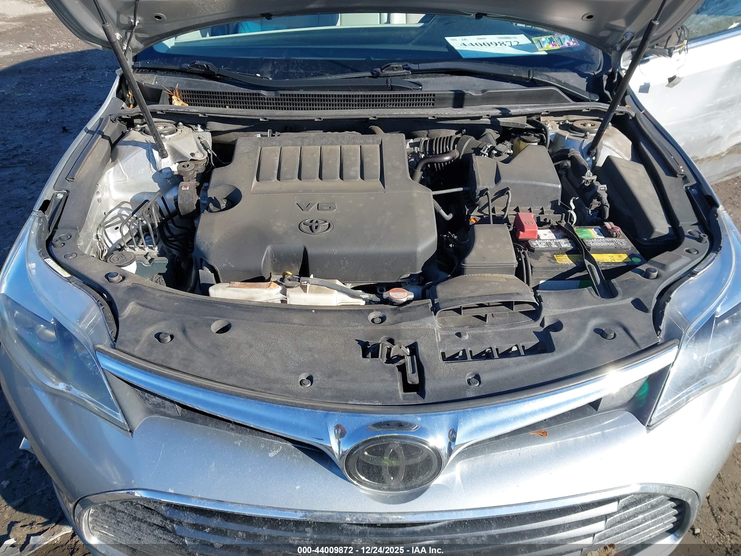 TOYOTA AVALON image 10