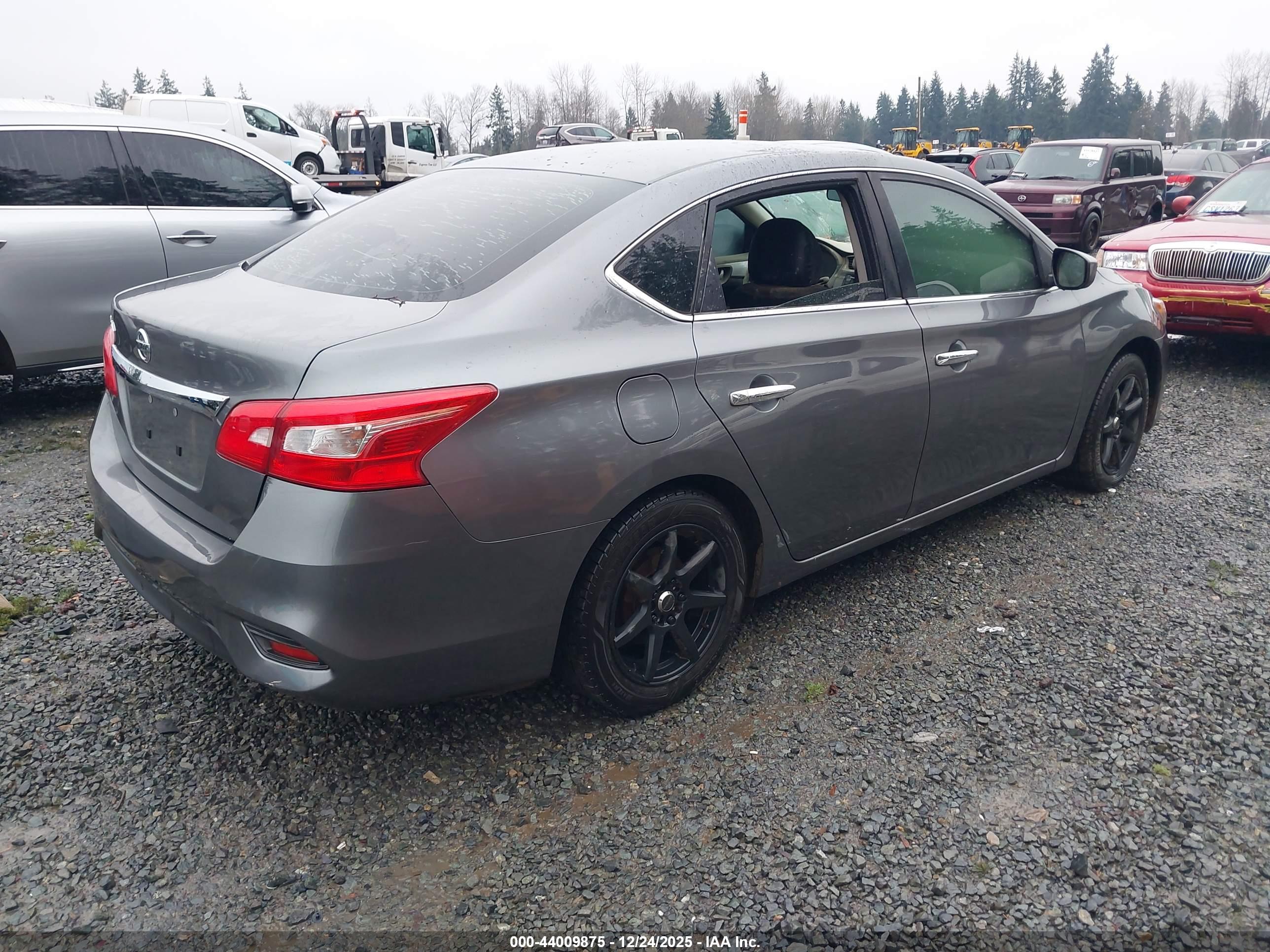 NISSAN SENTRA image 4