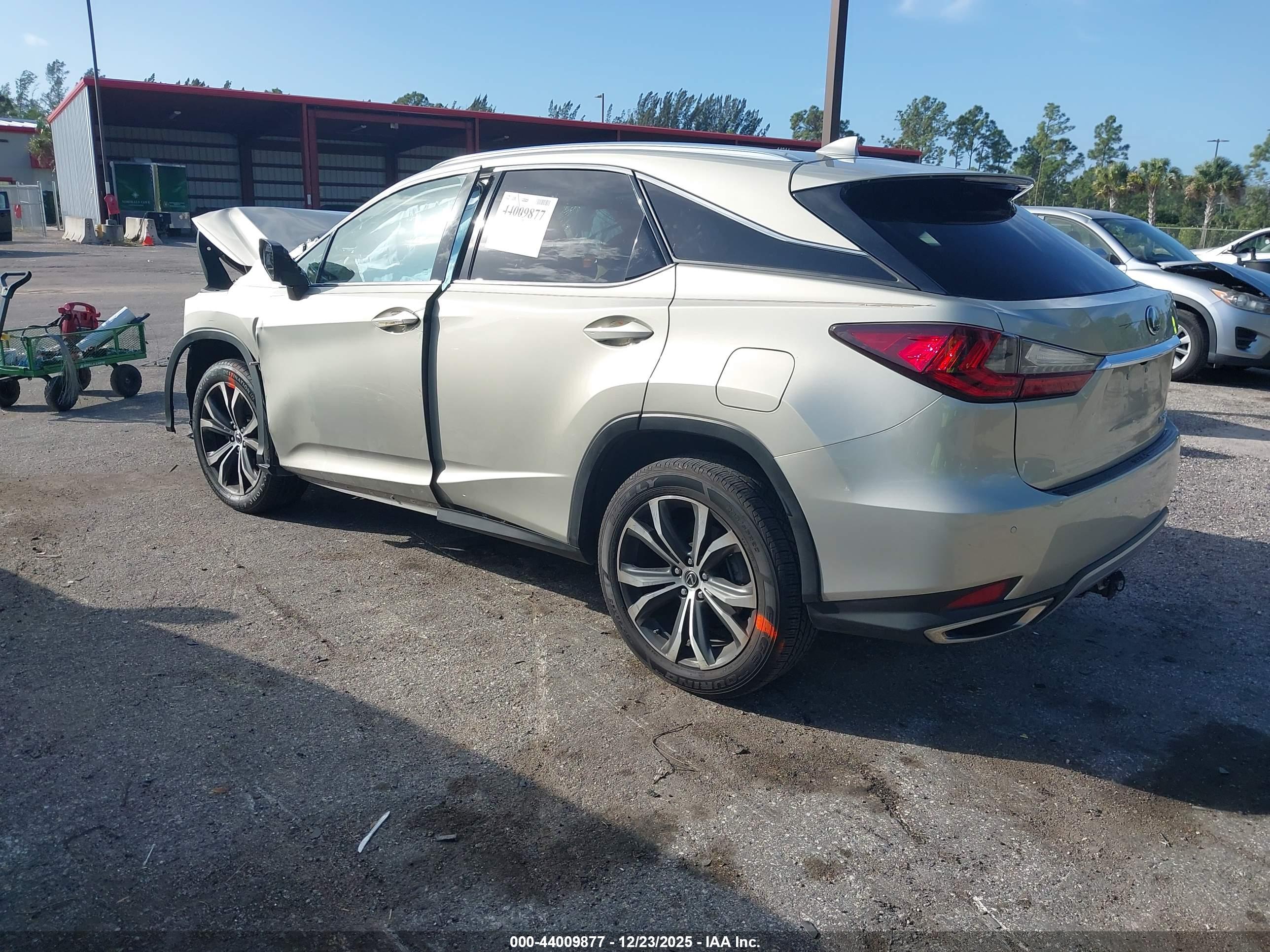 LEXUS RX image 3