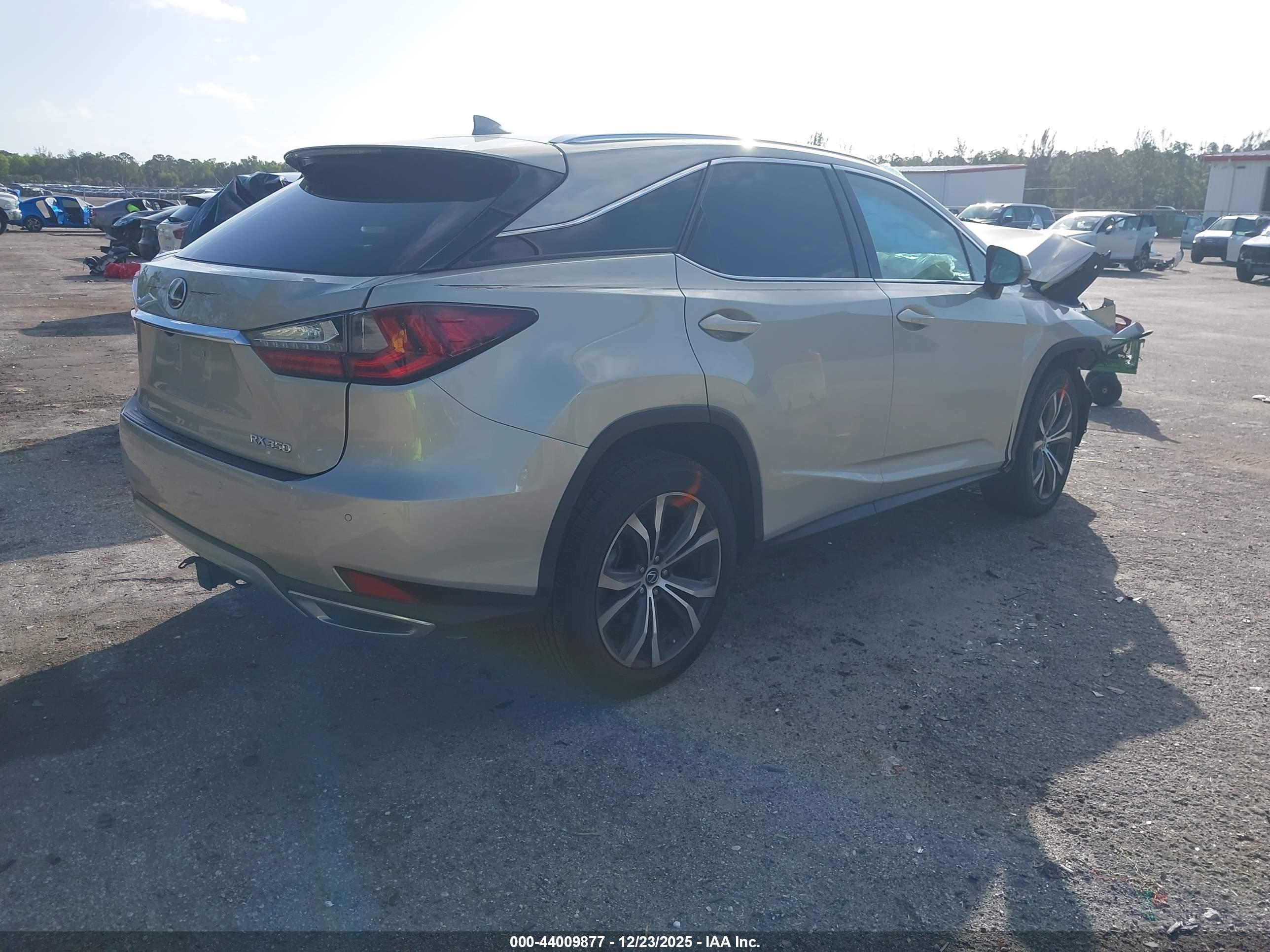 LEXUS RX image 4