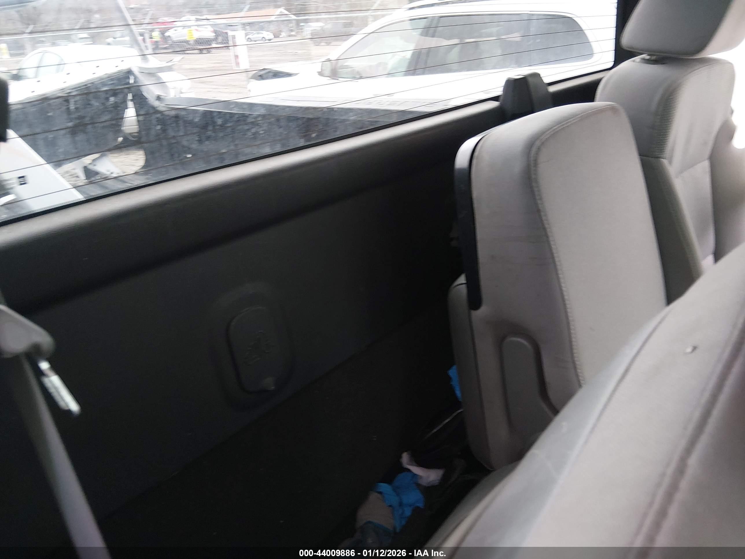 CHEVROLET SILVERADO image 8