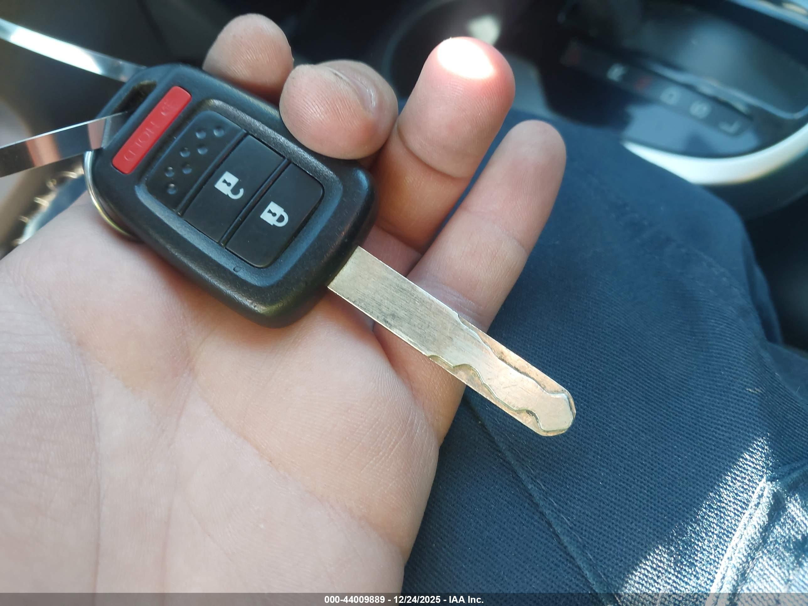 HONDA FIT image 11