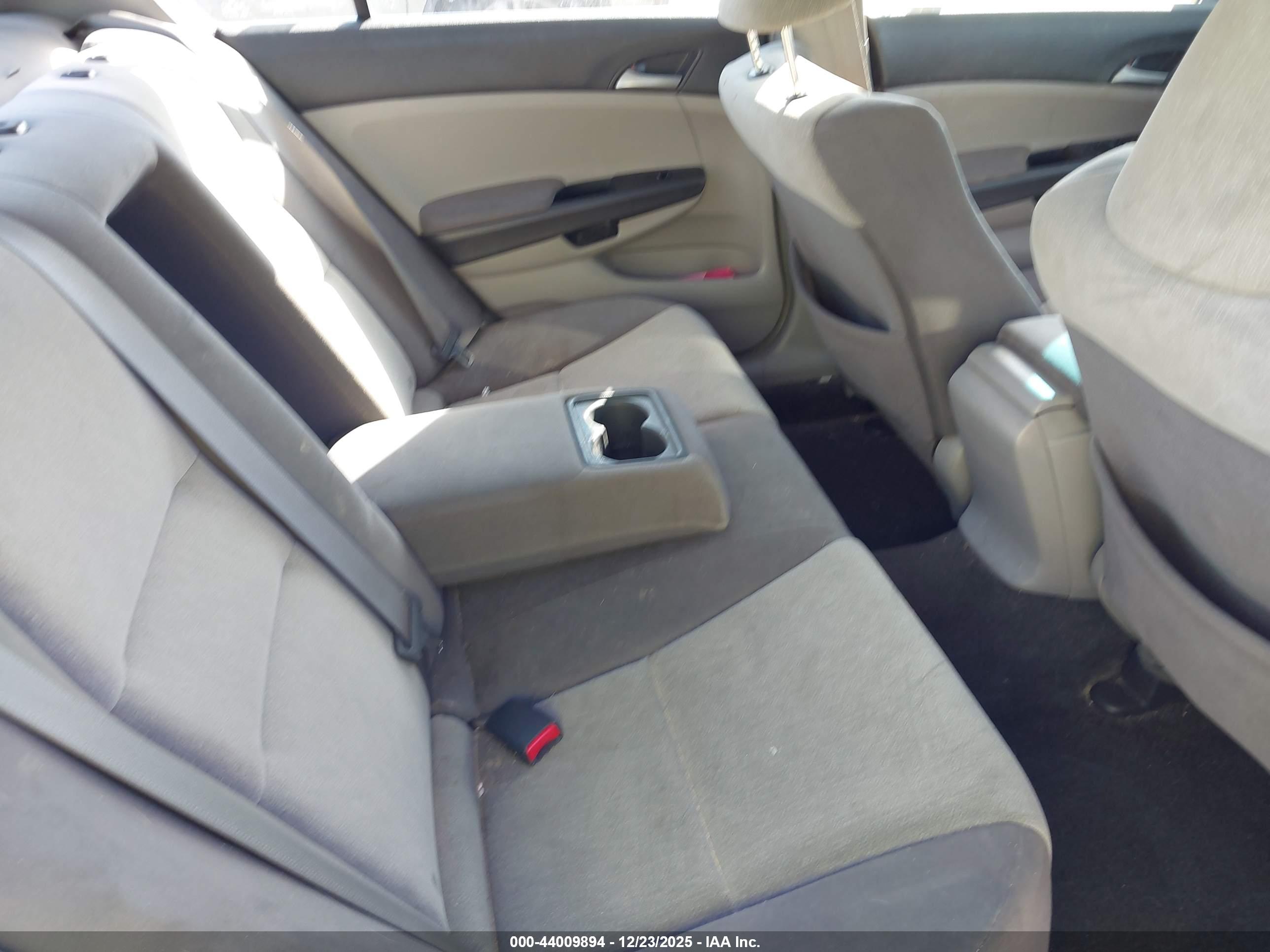 HONDA ACCORD image 8