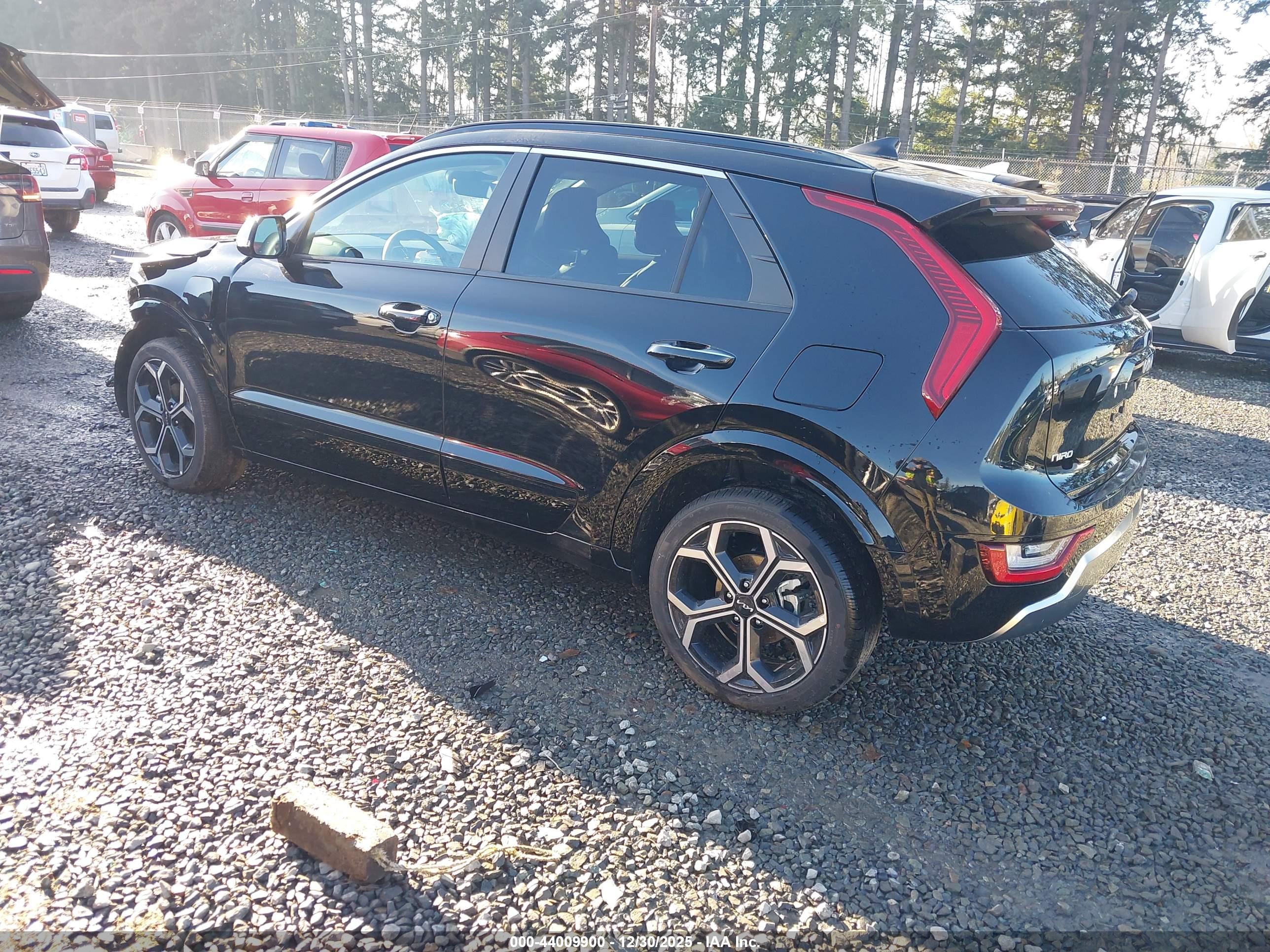 KIA NIRO image 3