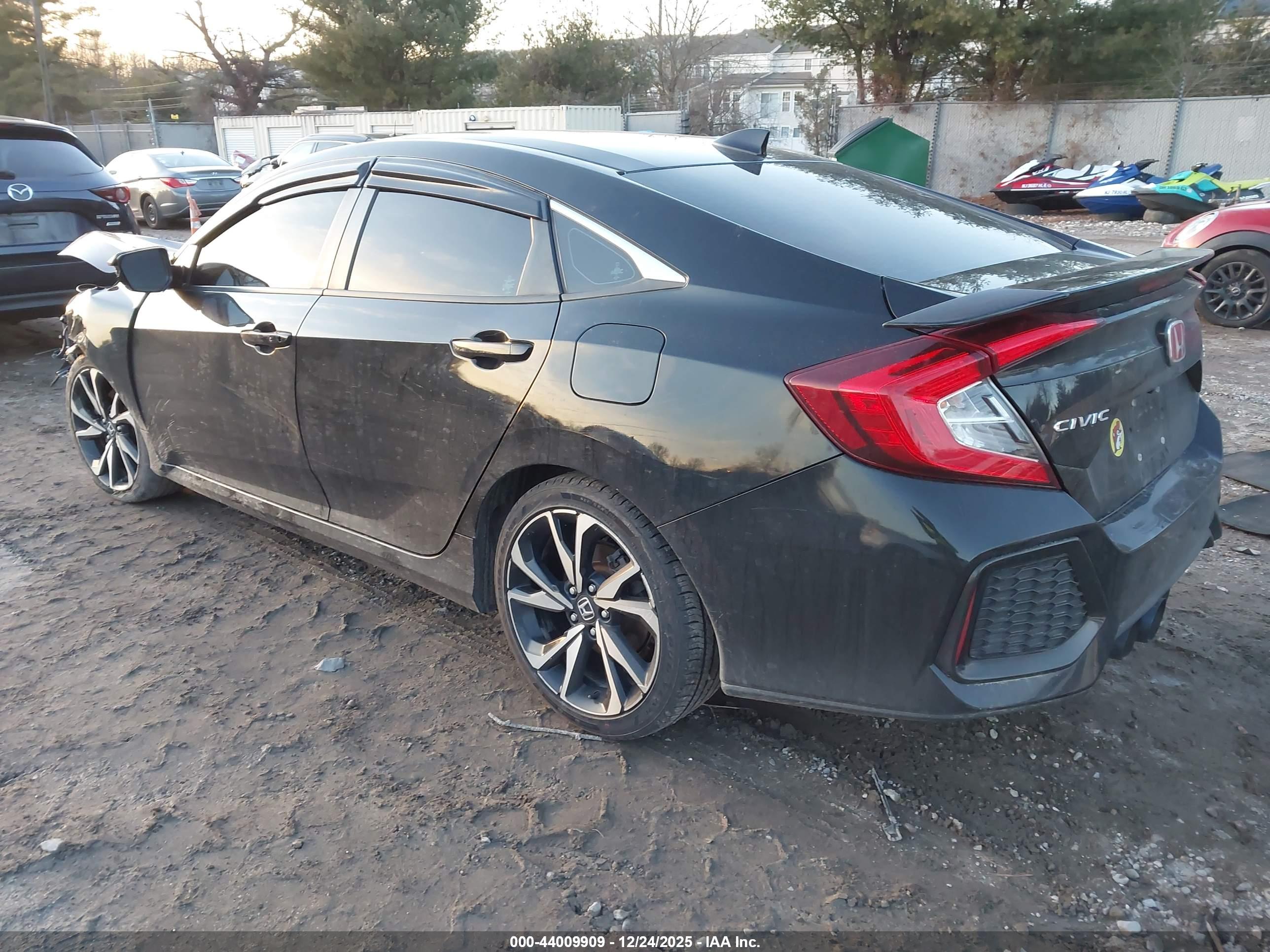 HONDA CIVIC image 3