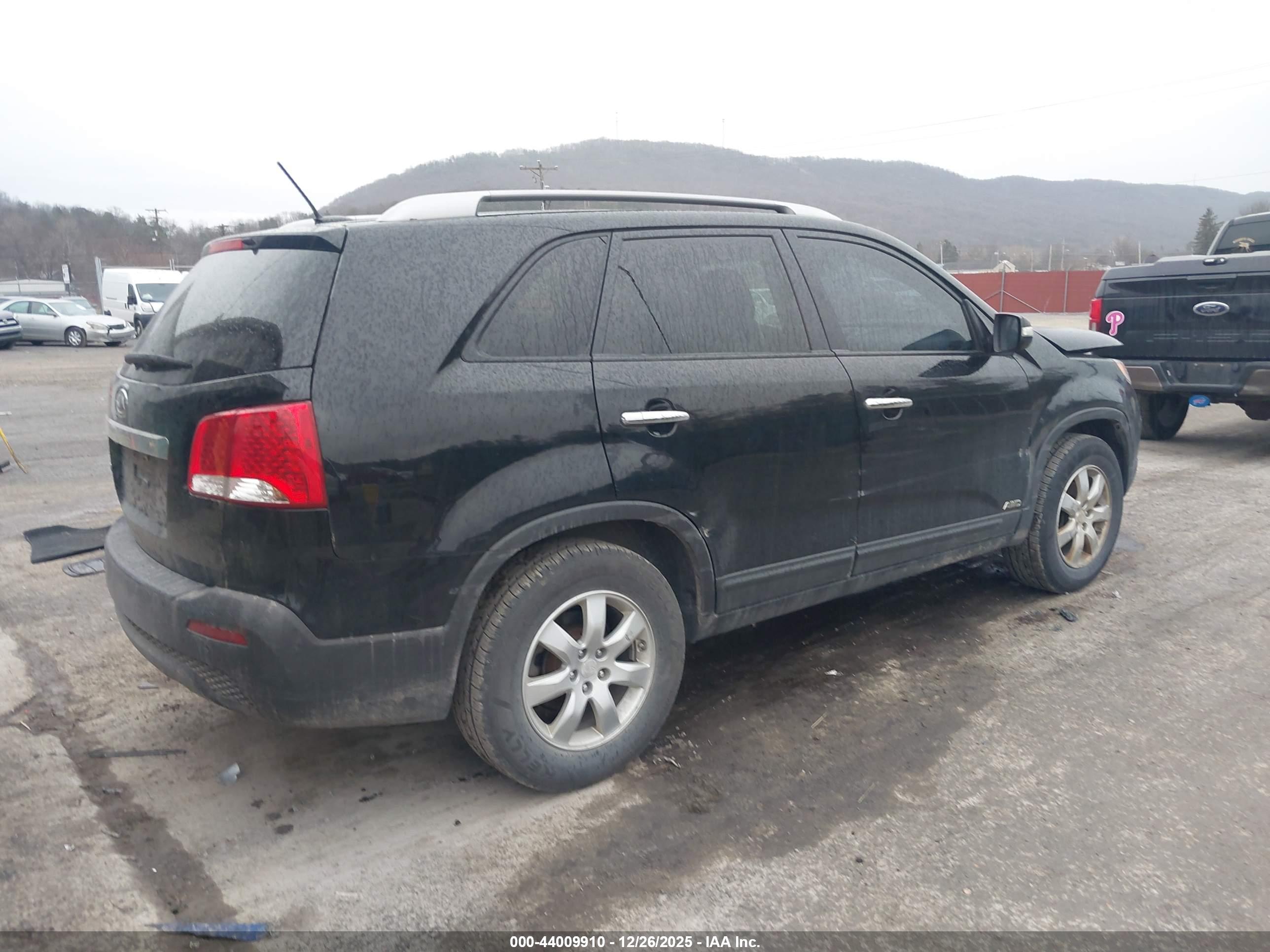 KIA SORENTO image 4